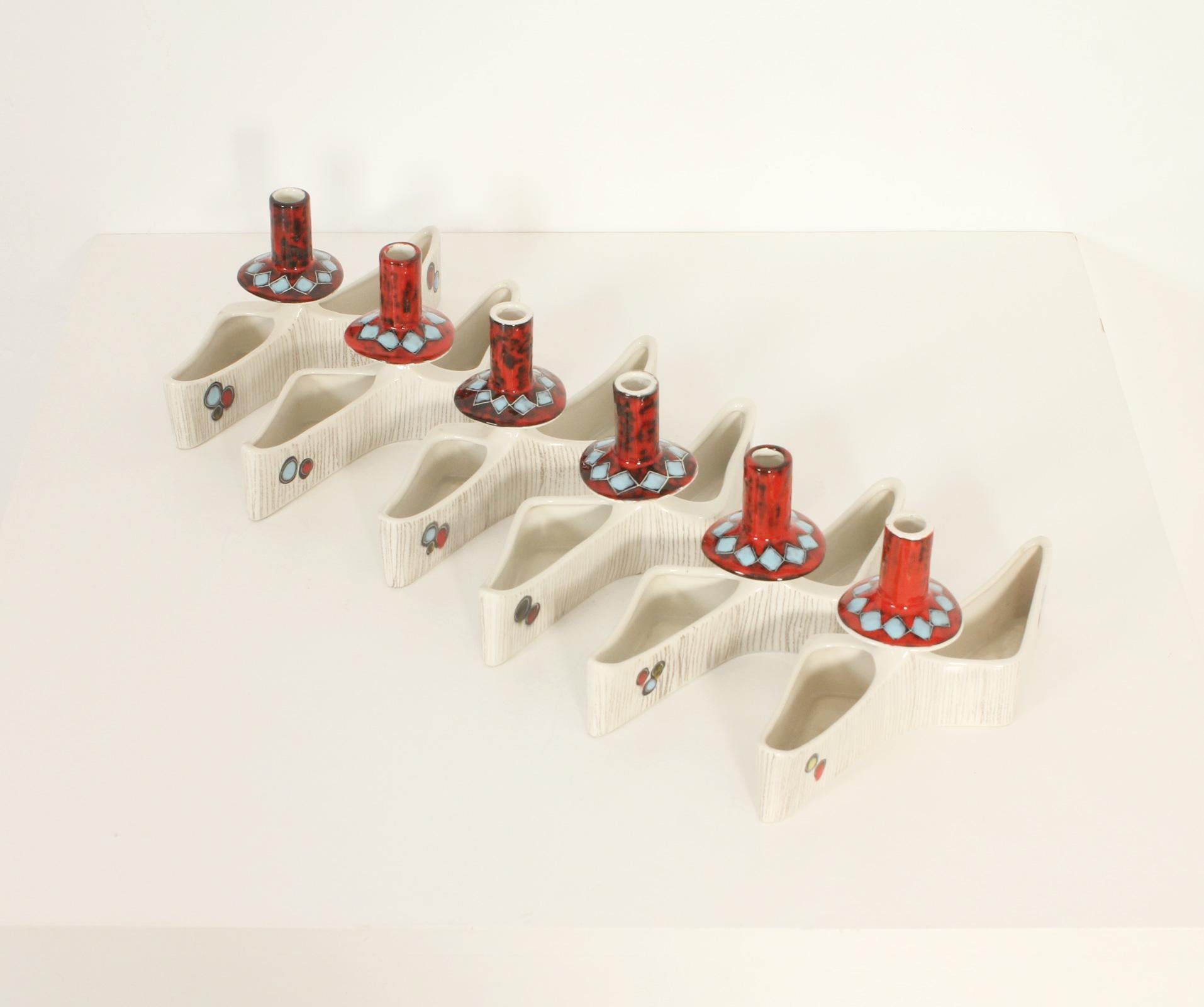 Ensemble de six chandeliers en céramique émaillée, années 1950 en vente 5