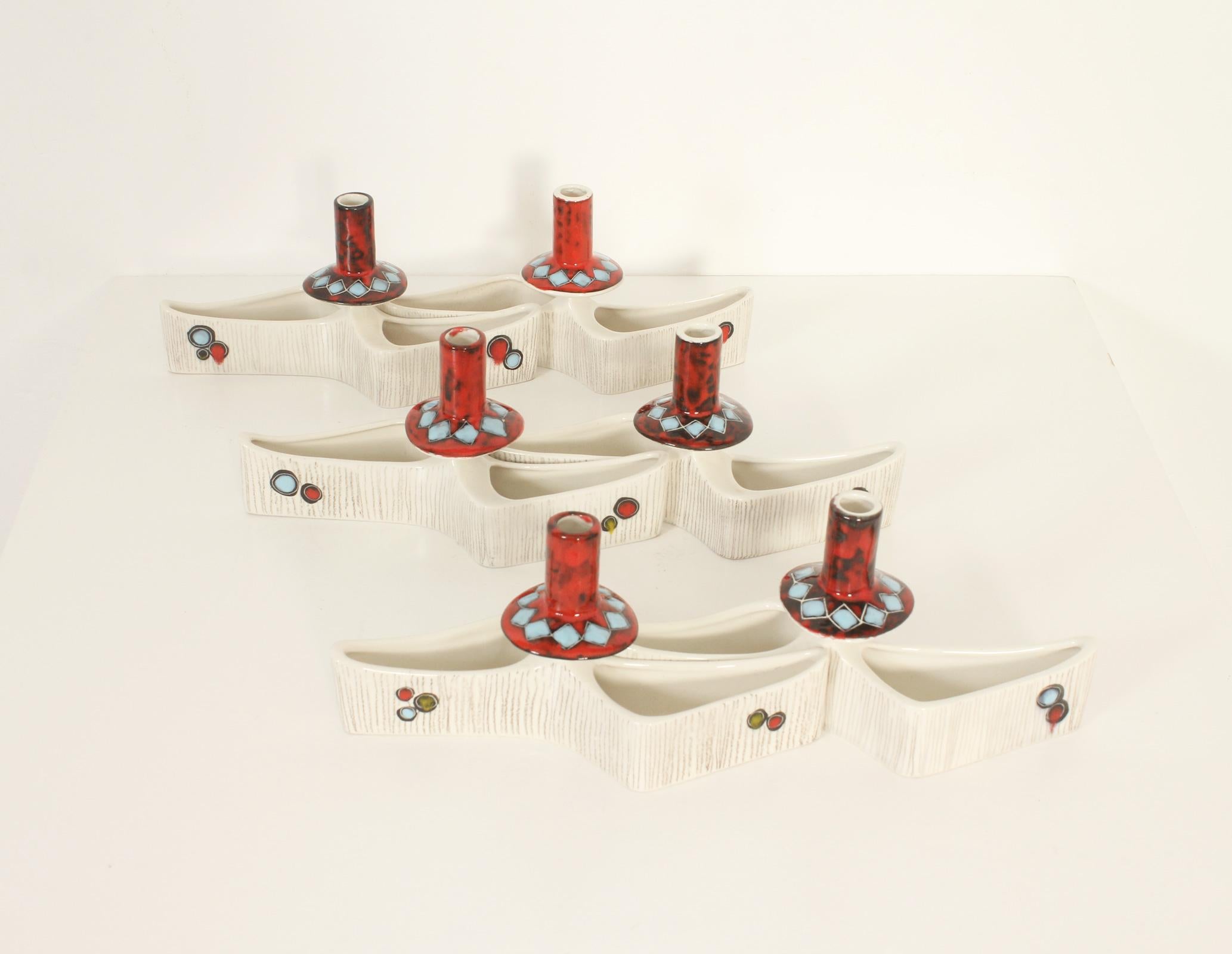 Ensemble de six chandeliers en céramique émaillée, années 1950 en vente 6