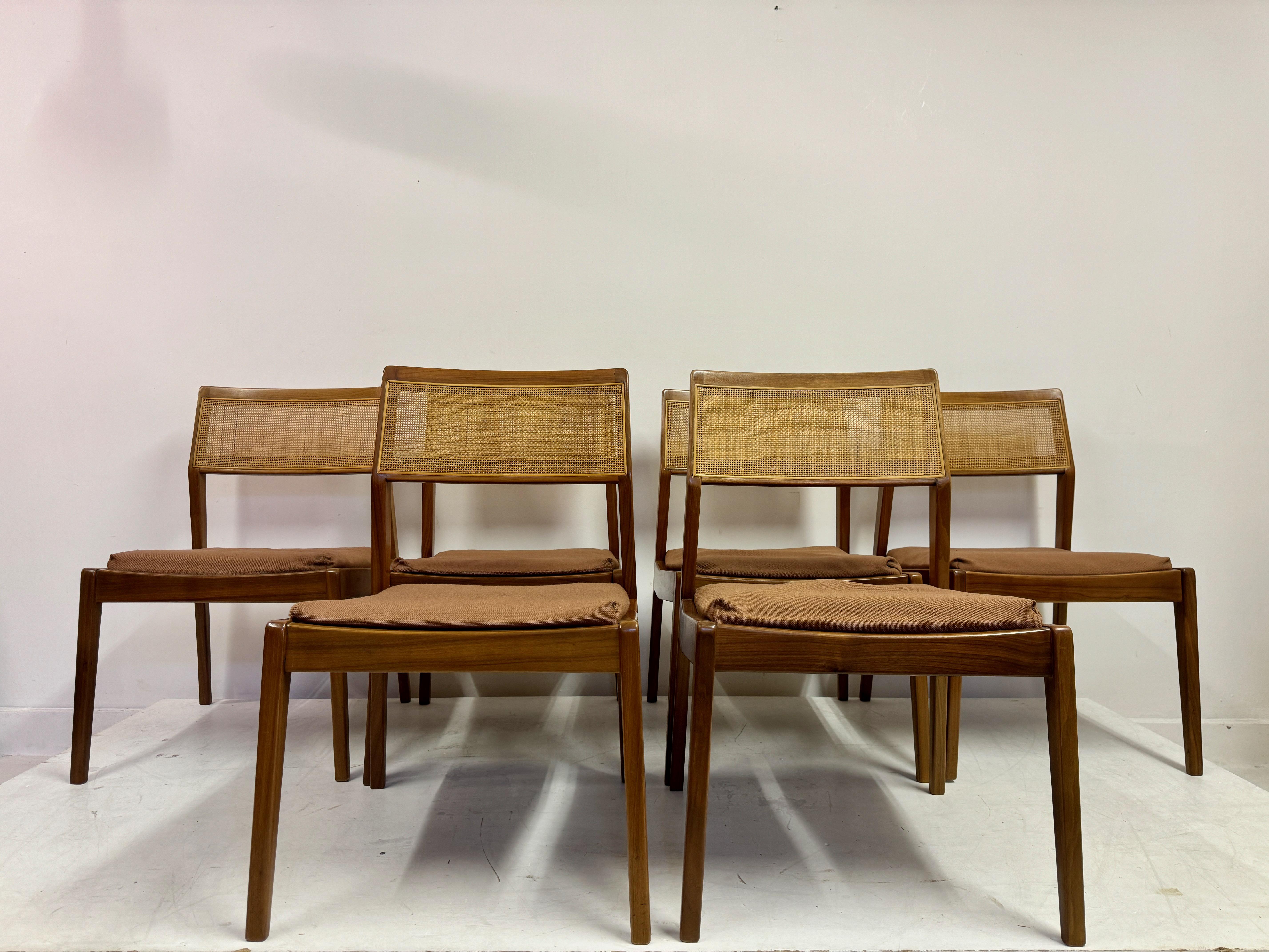 Set of six dining chairs

By Jens Risom

Walnut frames

More desirable cane back in good order

Playboy chair name orignates from 1961 photoshoot in said magazine.

Sculptural frame and well sized

Seat height 45cm

We would suggest the seats to be