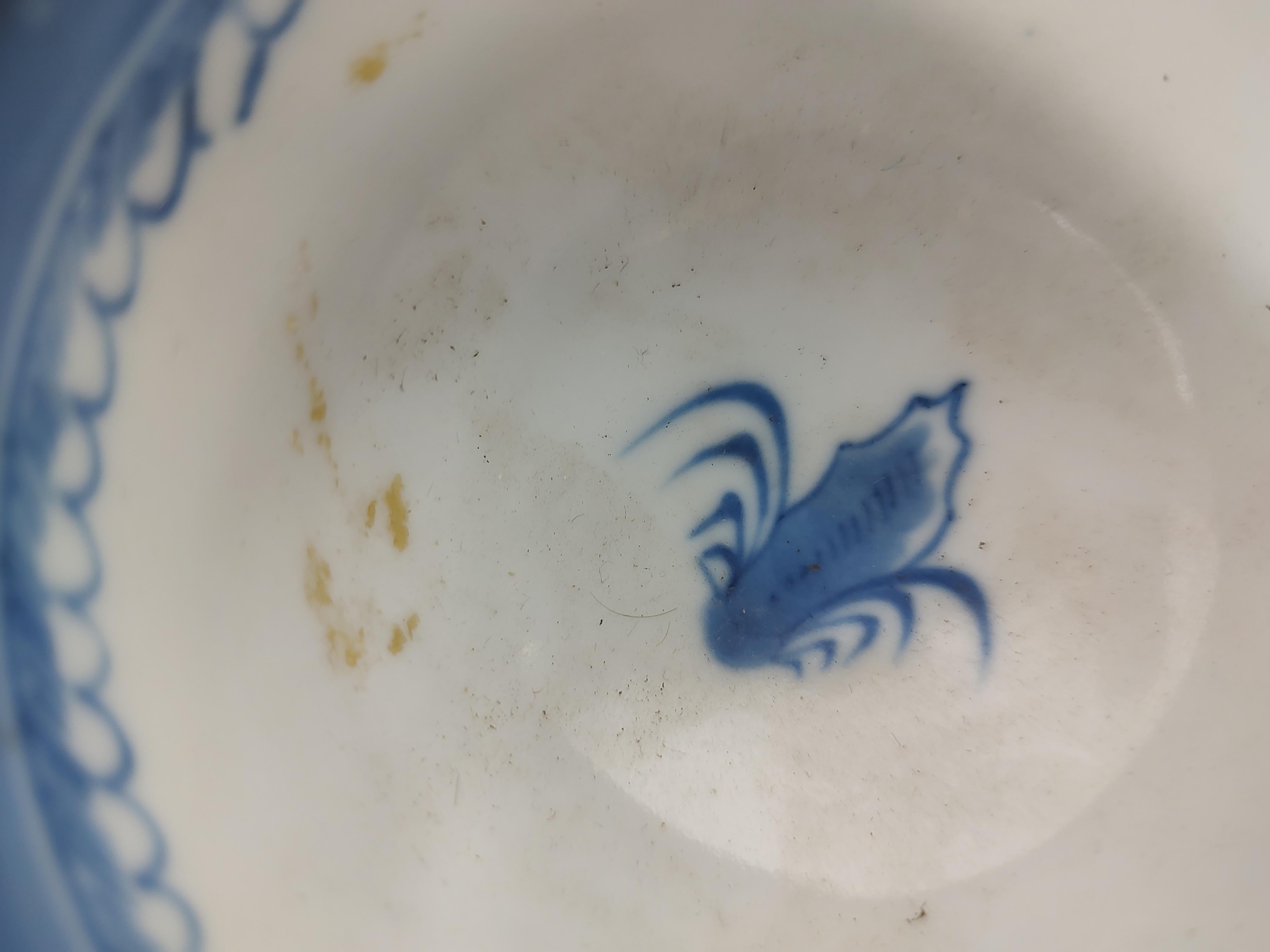 Porcelaine Ensemble de six tasses à thé cantonaises bleues et blanches avec soucoupes 19e siècle début 20e siècle en vente