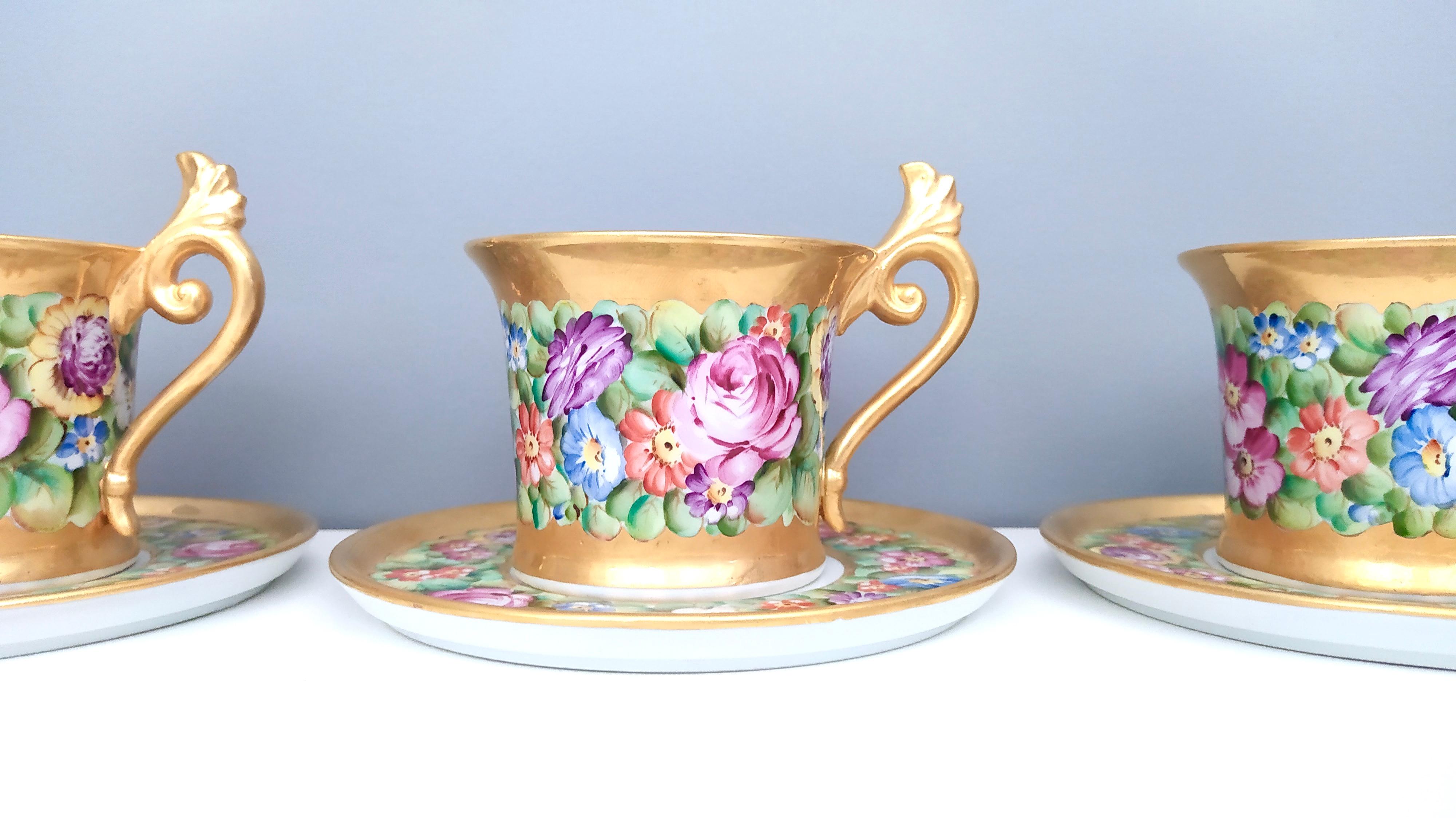 Mid-Century Modern Set of Six Capodimonte Porcelain Tea /Coffee Cups with Floral Motifs, Italy For Sale