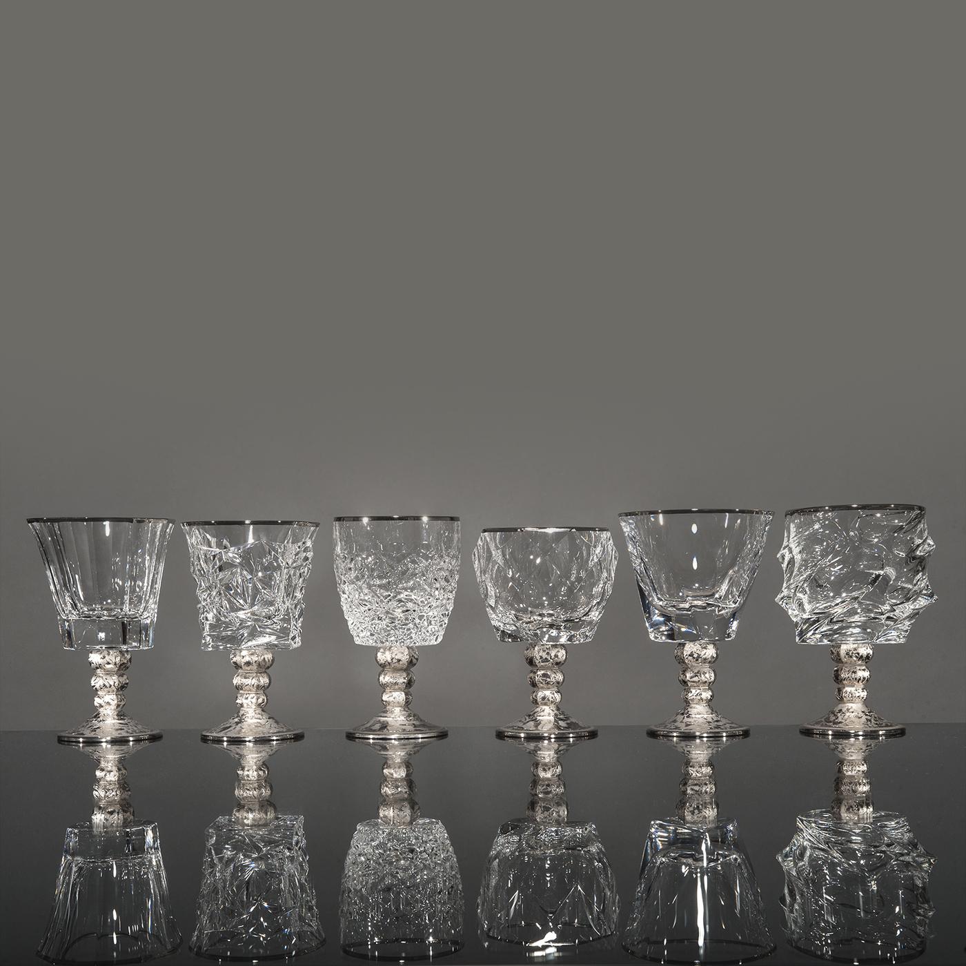 This set of six chalices is part of the Capriccio collection and can be combined with the other pieces from the same series to create a striking effect. Each piece of this set features its own shape with unique textures and abstract decorations