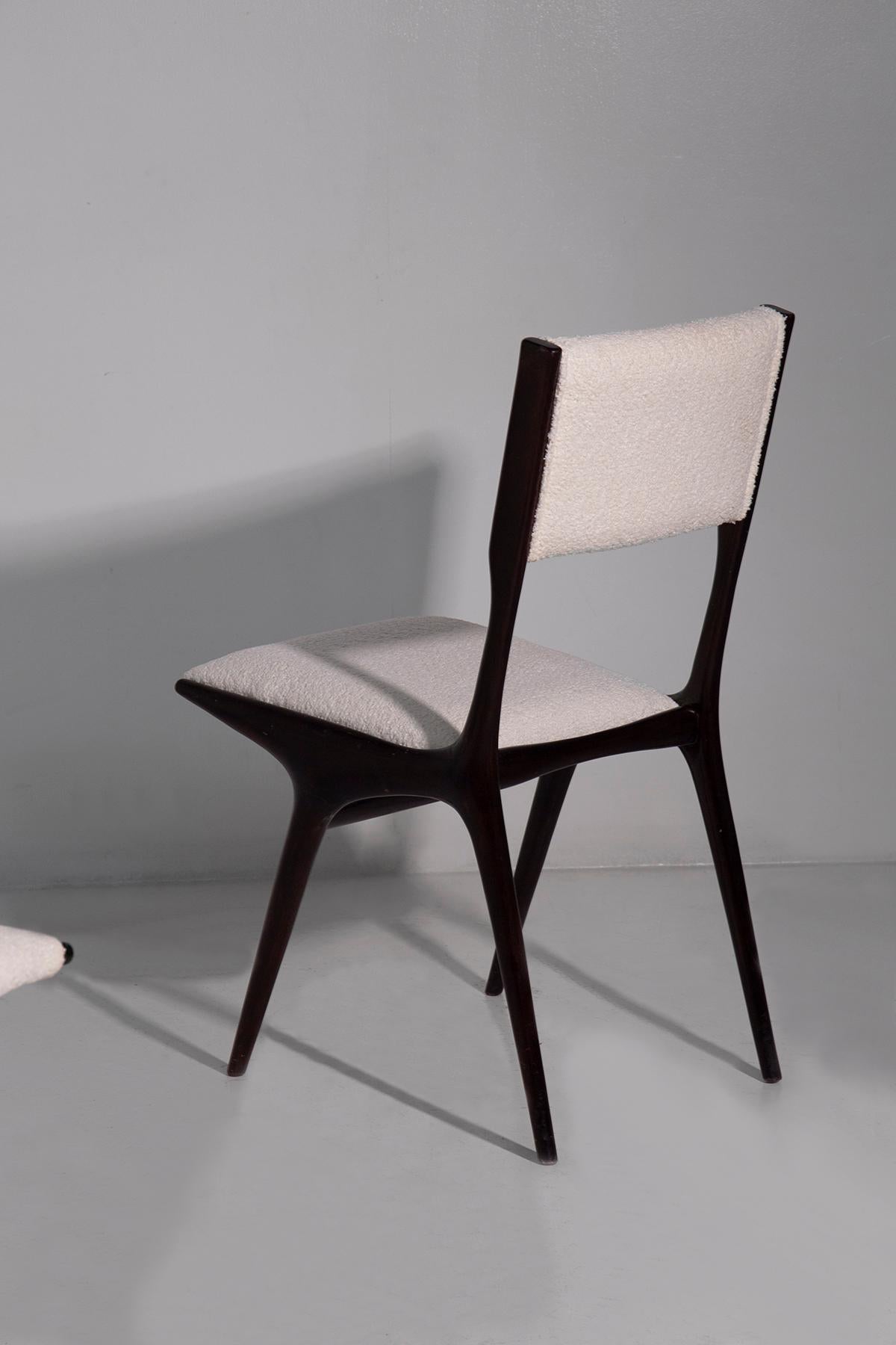 Set of six Carlo De Carli chairs in white bouclè For Sale 3