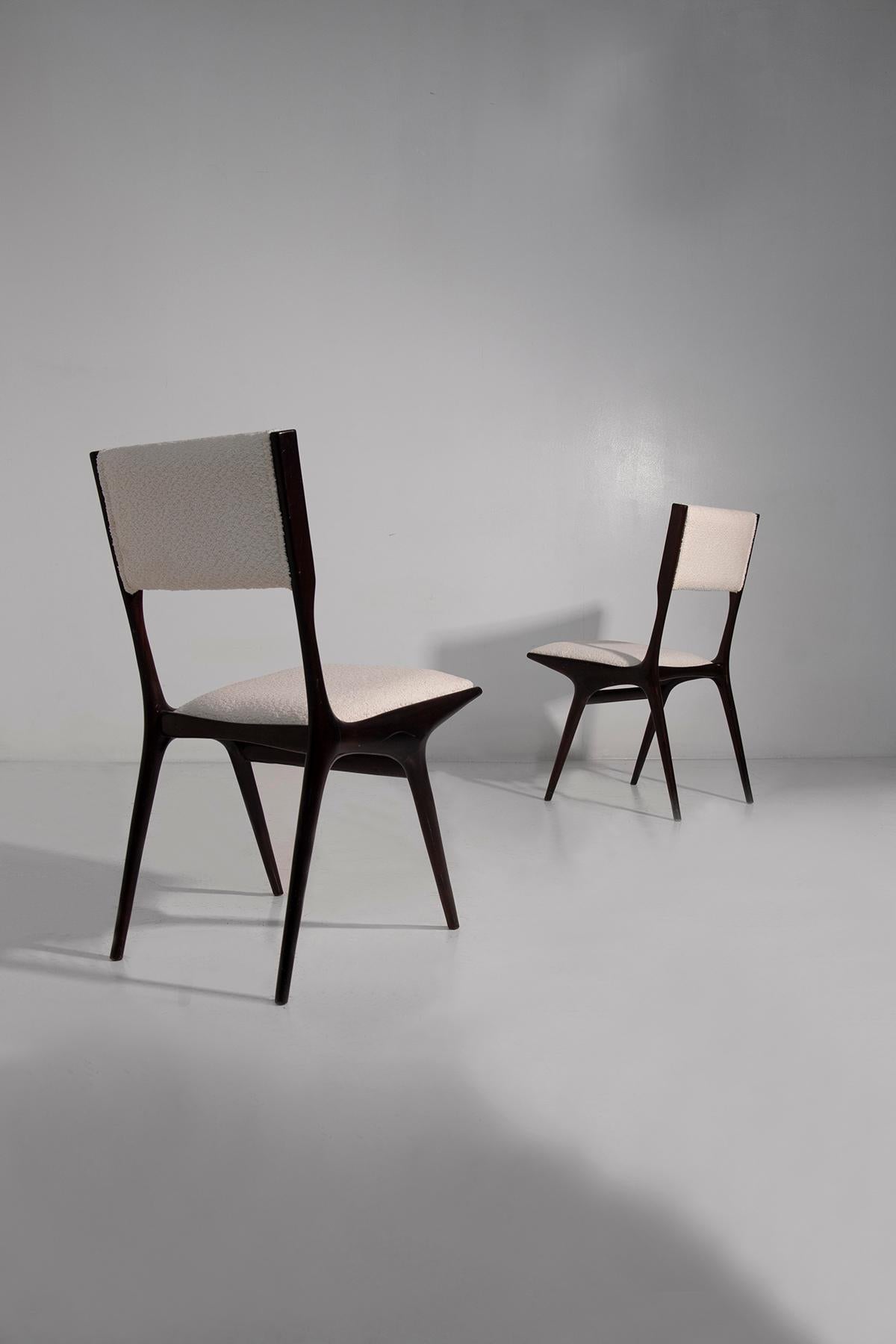 Set of six Carlo De Carli chairs in white bouclè For Sale 5