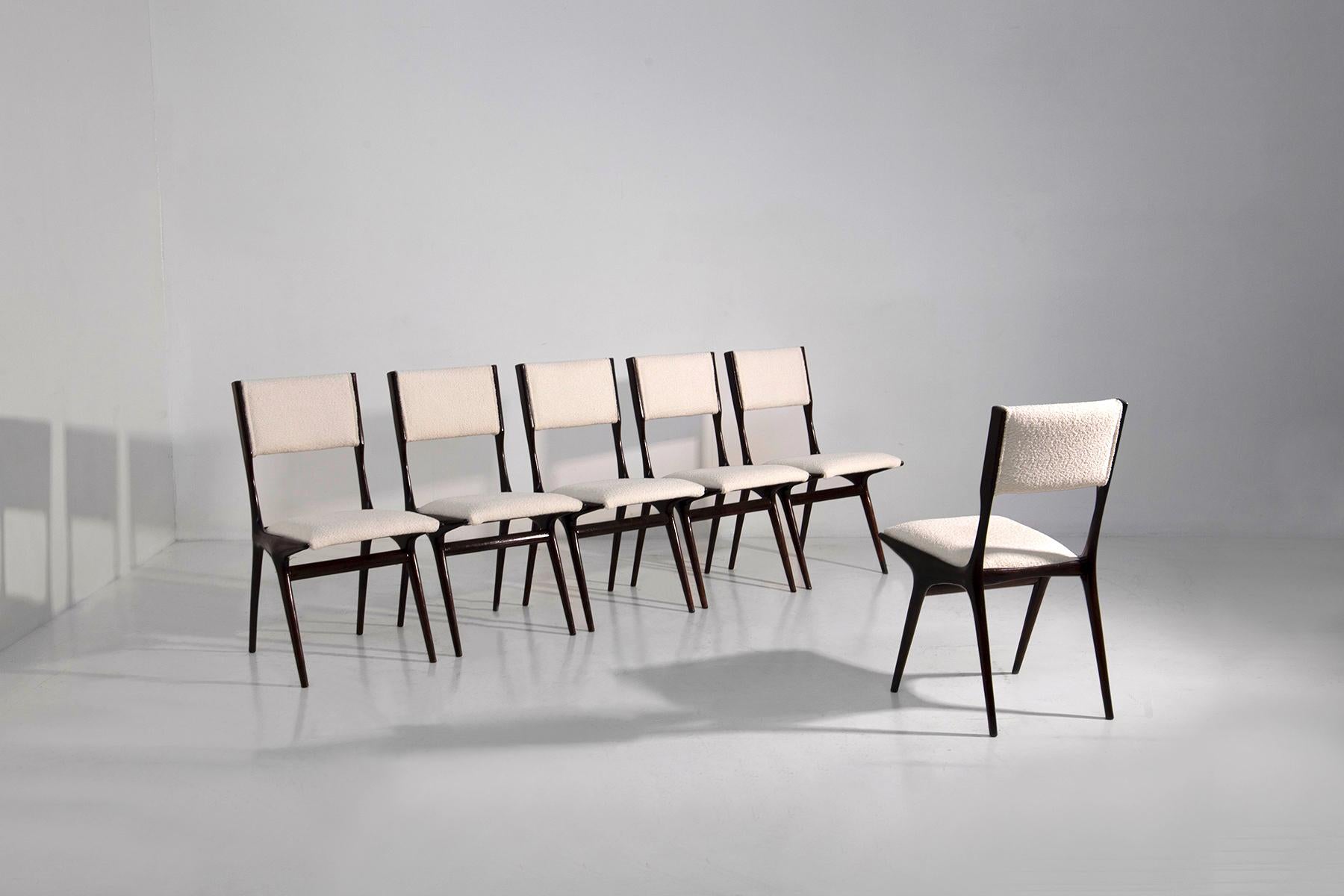 Mid-Century Modern Set of six Carlo De Carli chairs in white bouclè For Sale