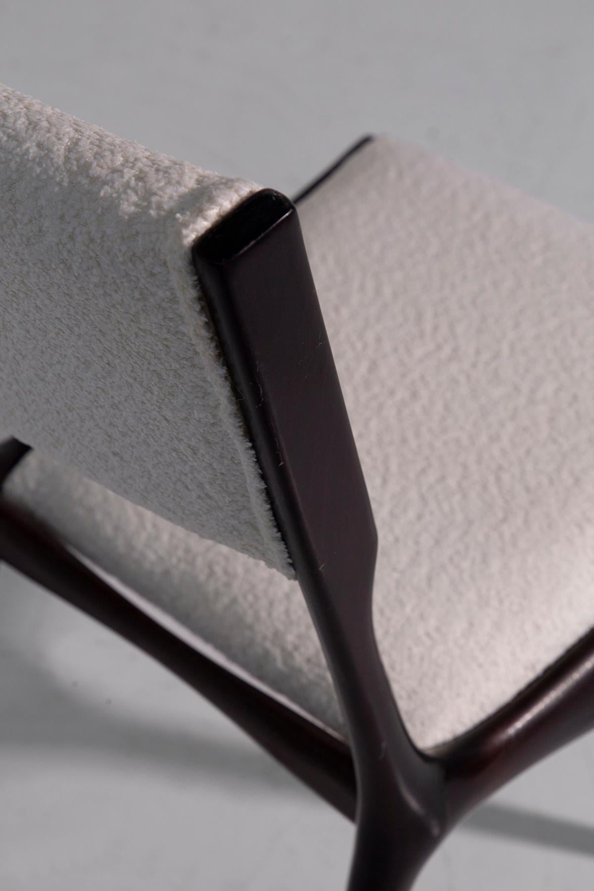 Set of six Carlo De Carli chairs in white bouclè For Sale 1
