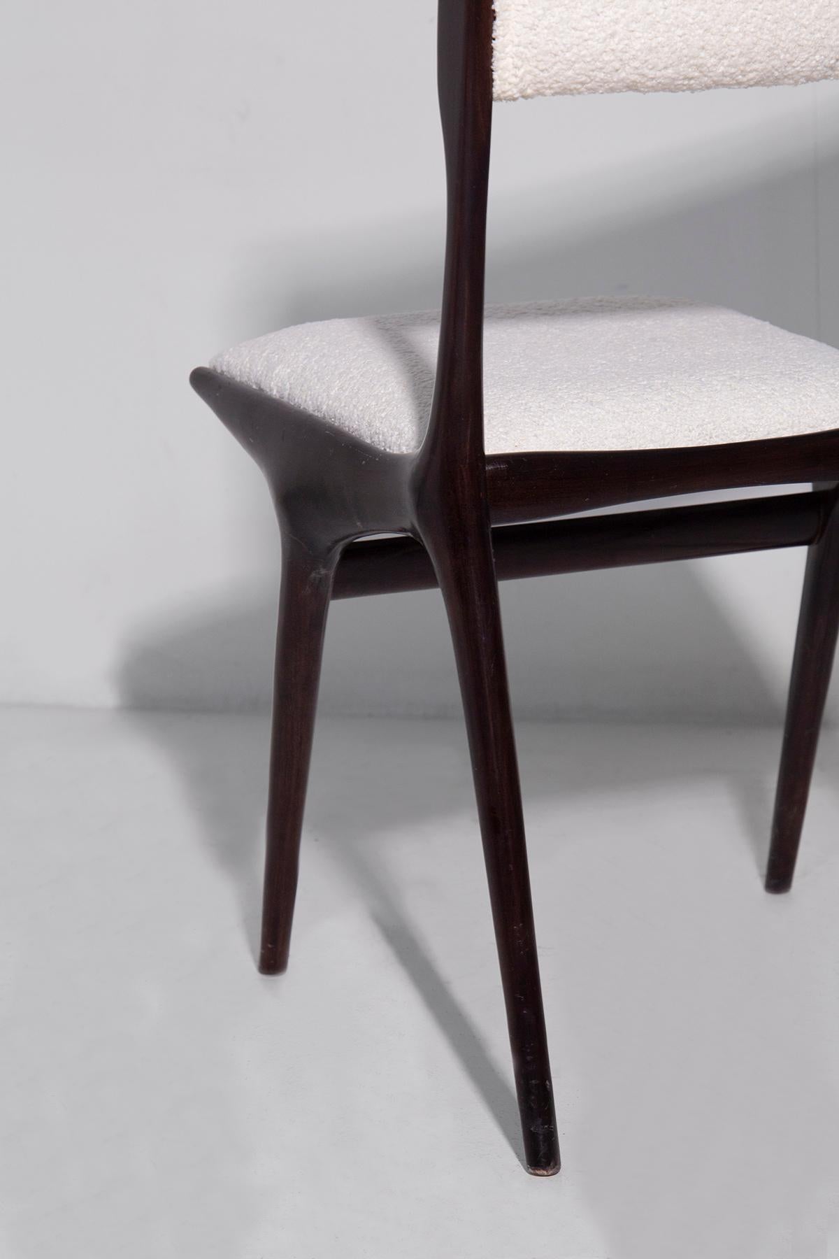 Set of six Carlo De Carli chairs in white bouclè For Sale 2