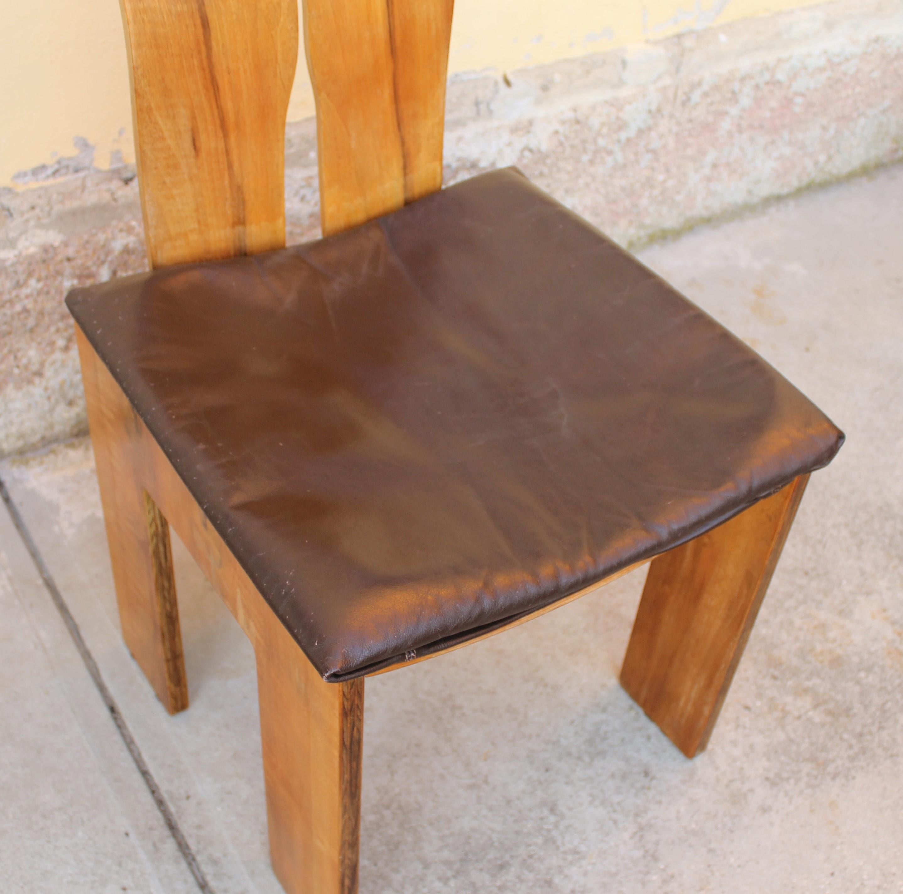 Set of Six Carlo Scarpa 1934/765 Walnut Chairs for Bernini, Italy, 1977 in vendita 3
