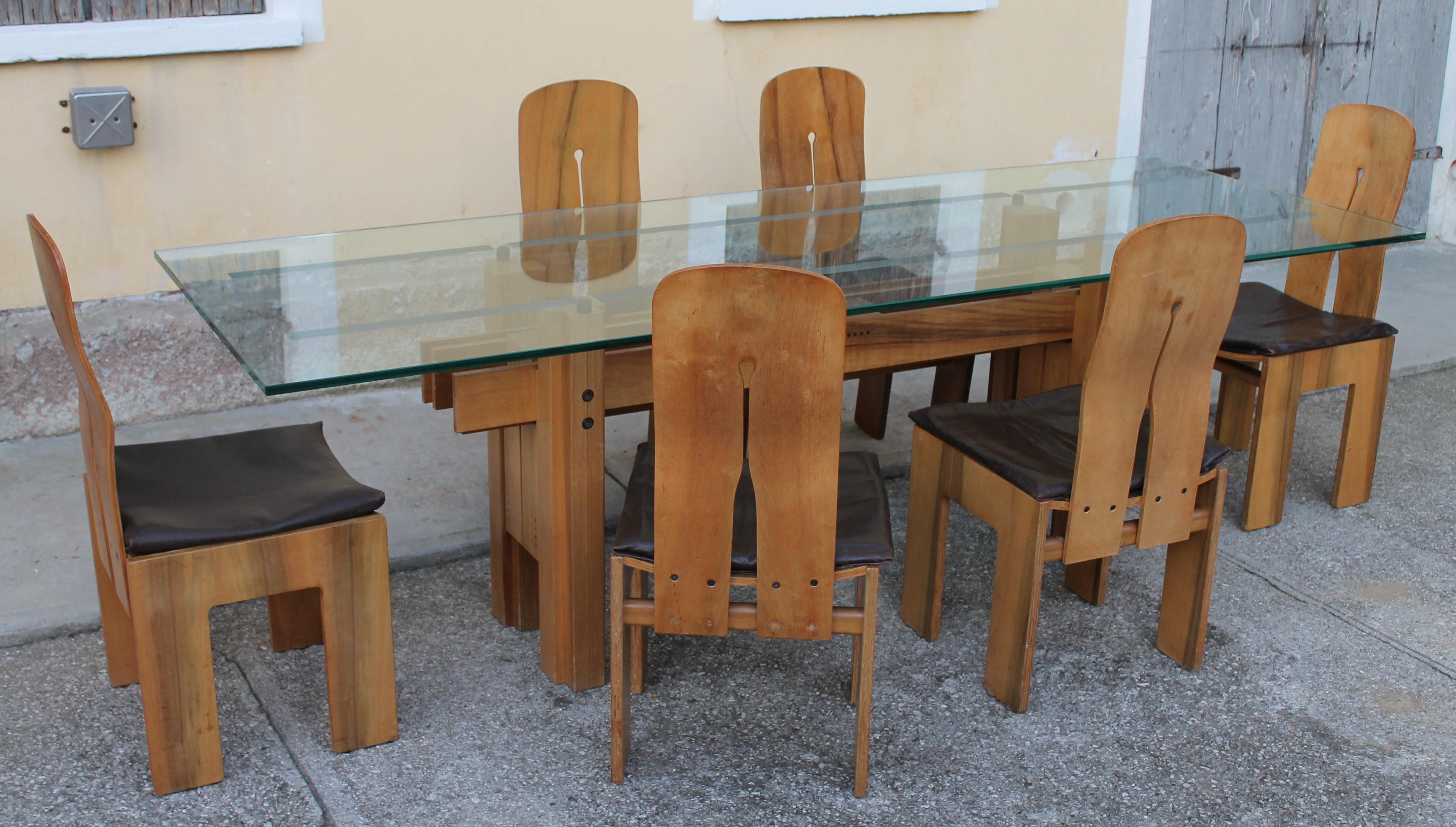Set of Six Carlo Scarpa 1934/765 Walnut Chairs for Bernini, Italy, 1977 in vendita 7