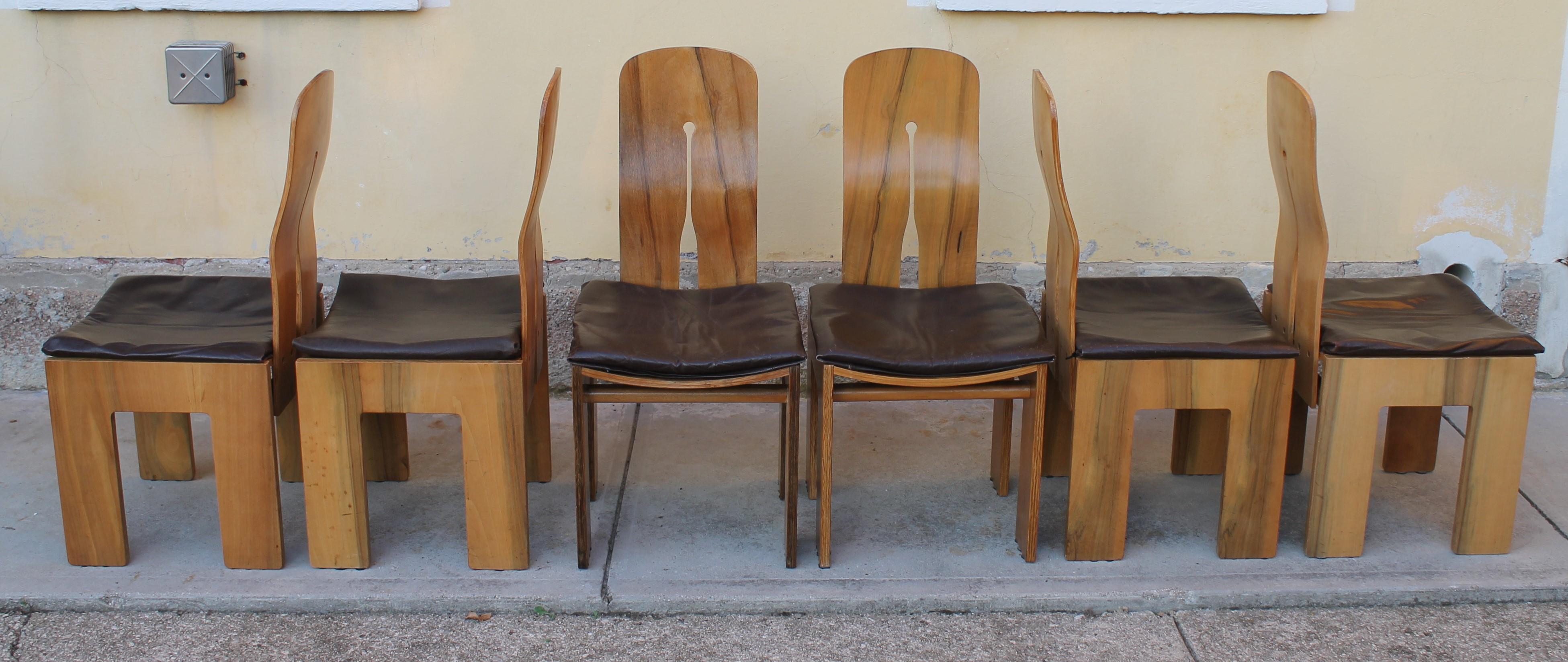 Mid-Century moderno Set of Six Carlo Scarpa 1934/765 Walnut Chairs for Bernini, Italy, 1977 in vendita