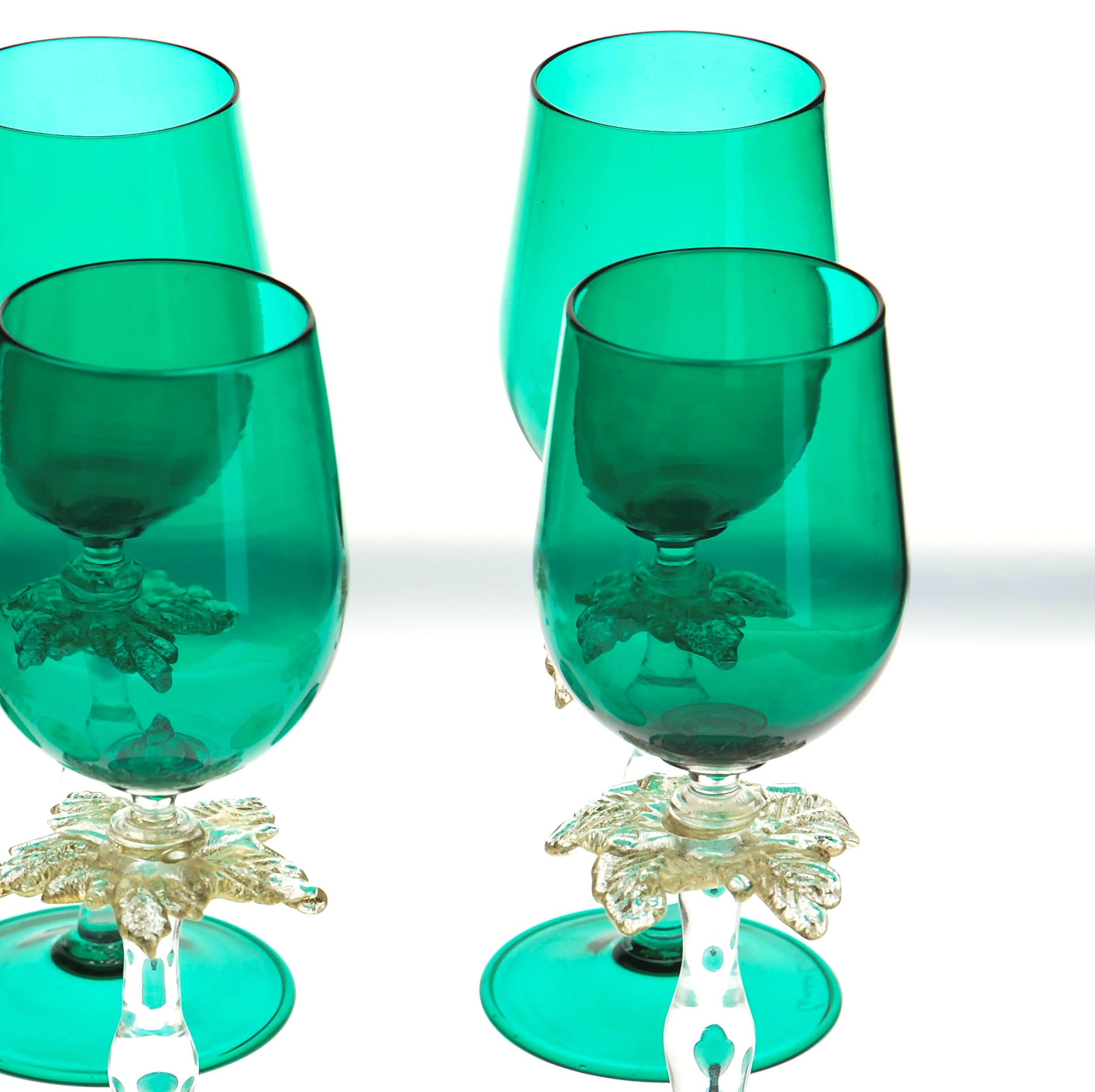 Set of Six Cenedese Green Stemmed Glass with Gold Palm Design, Murano, Signed In Good Condition In Tavarnelle val di Pesa, Florence