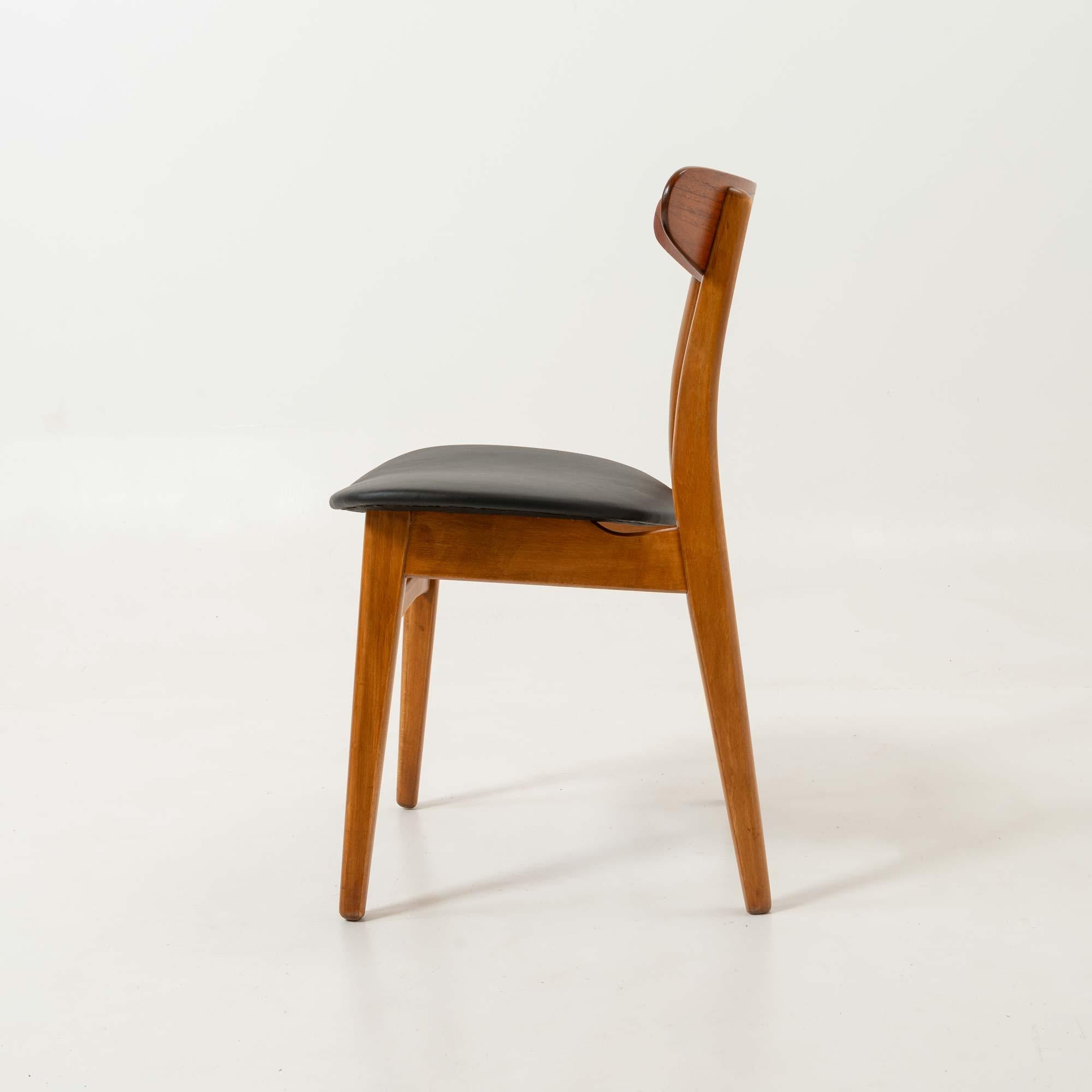 Satz von sechs CH-30 Esszimmerstühlen von Hans Wegner aus Teakholz und schwarzem Leder 3
