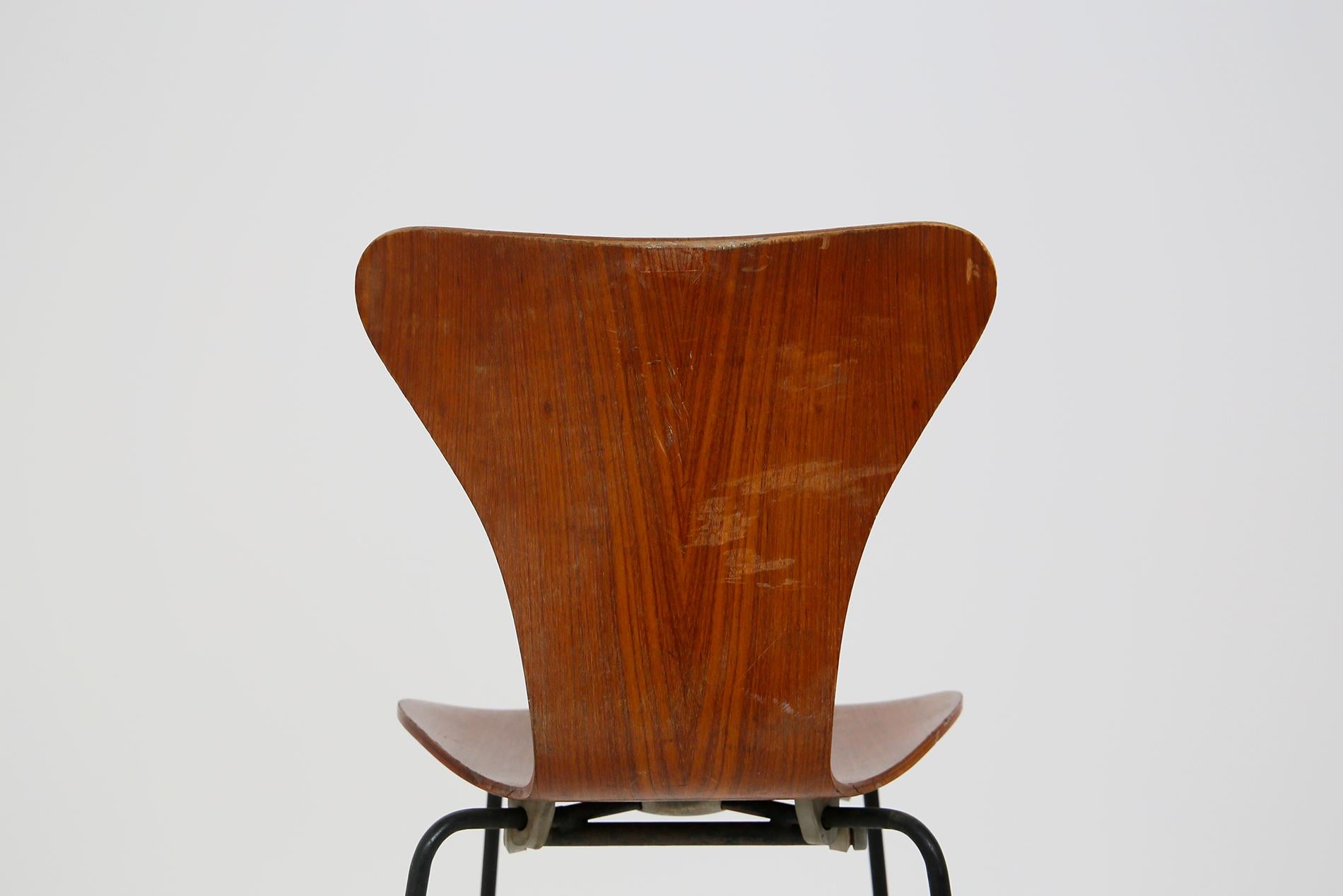 Danish Set of Six Chairs by Arne Jacobsen M. Butterfly for the Brazilian Airline, 1950s For Sale