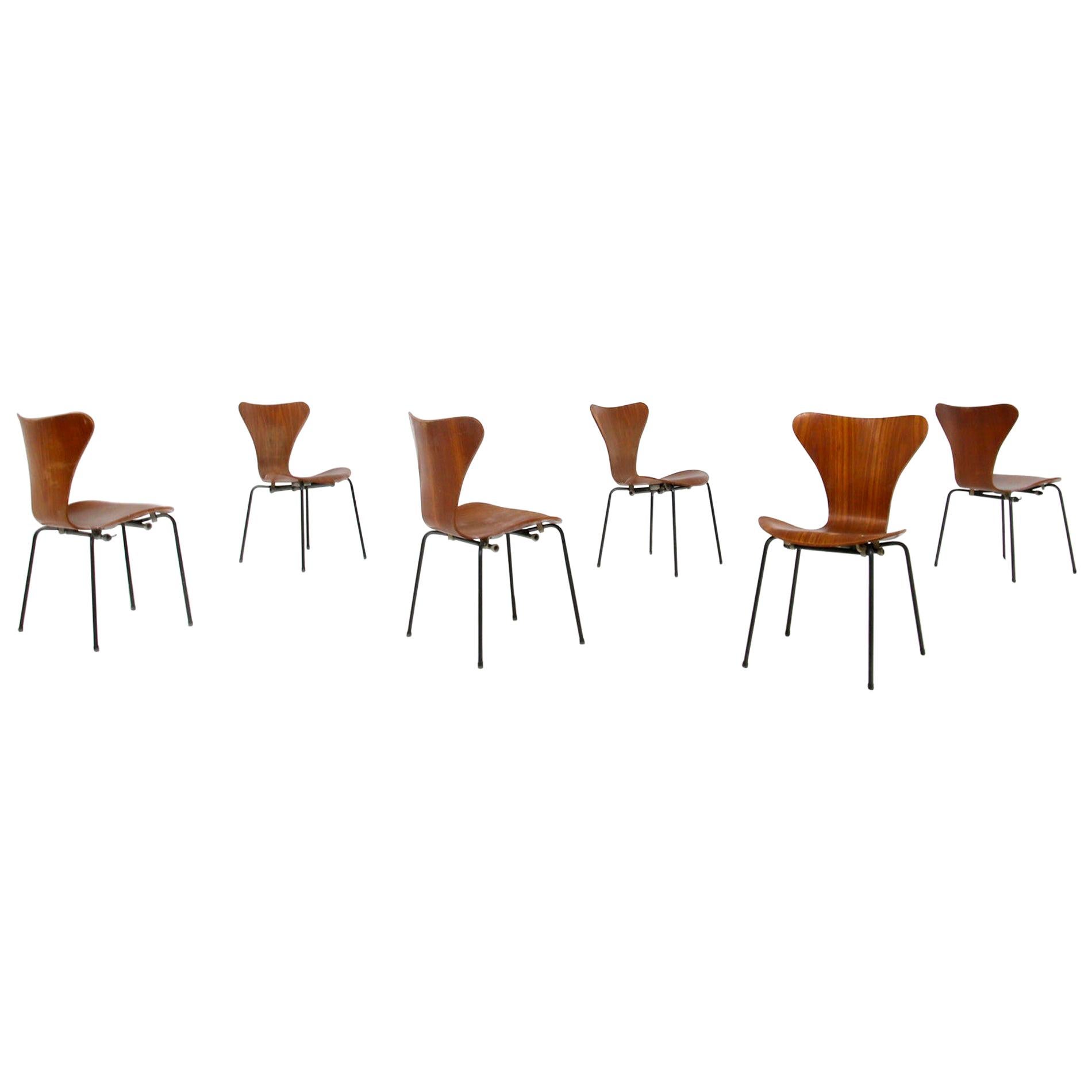 Set of Six Chairs by Arne Jacobsen M. Butterfly for the Brazilian Airline, 1950s