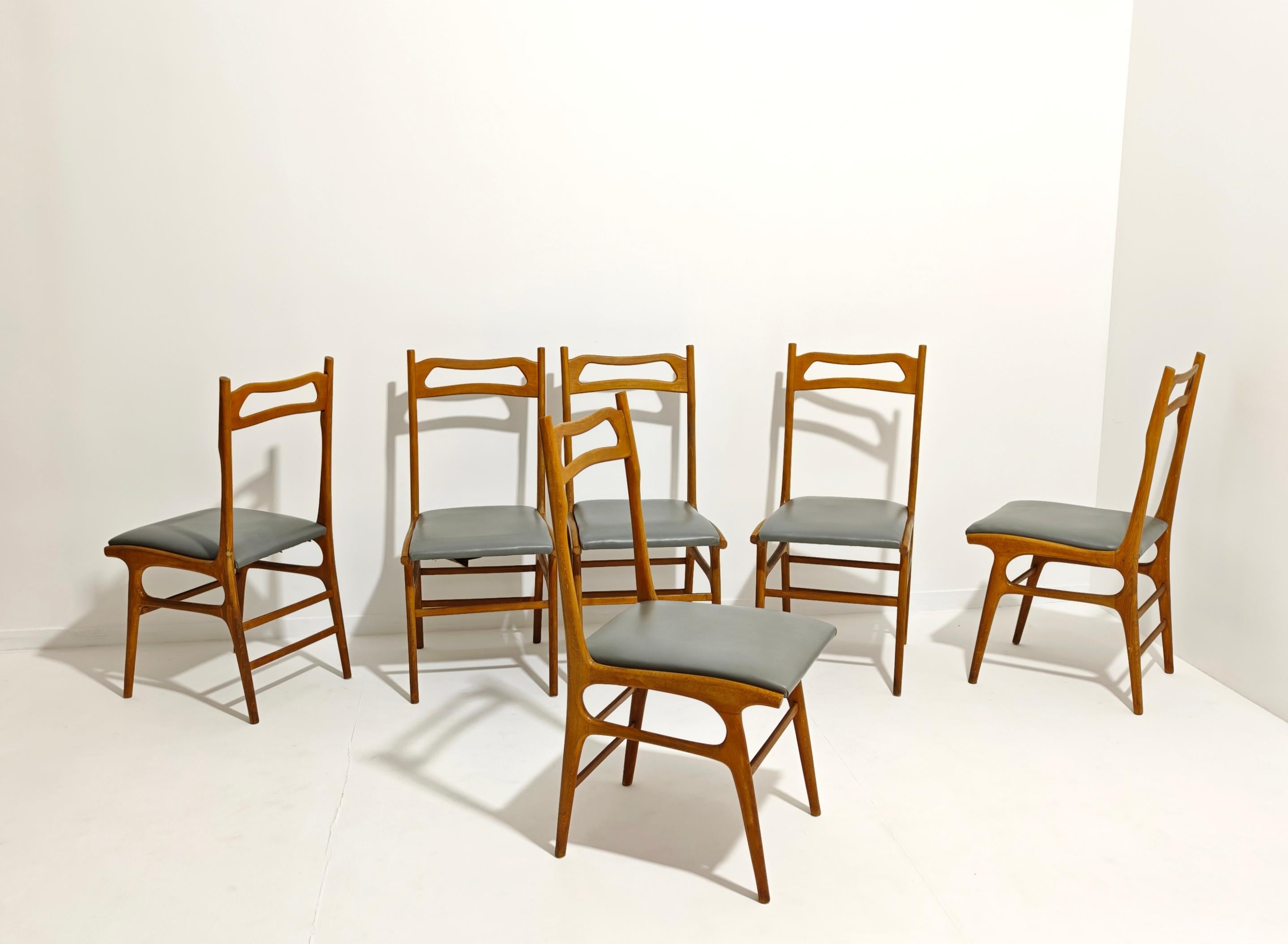 Set of Six Chairs Beech Wood Foam Skai Covering Mid-Century Design Italy 1950 en venta 4