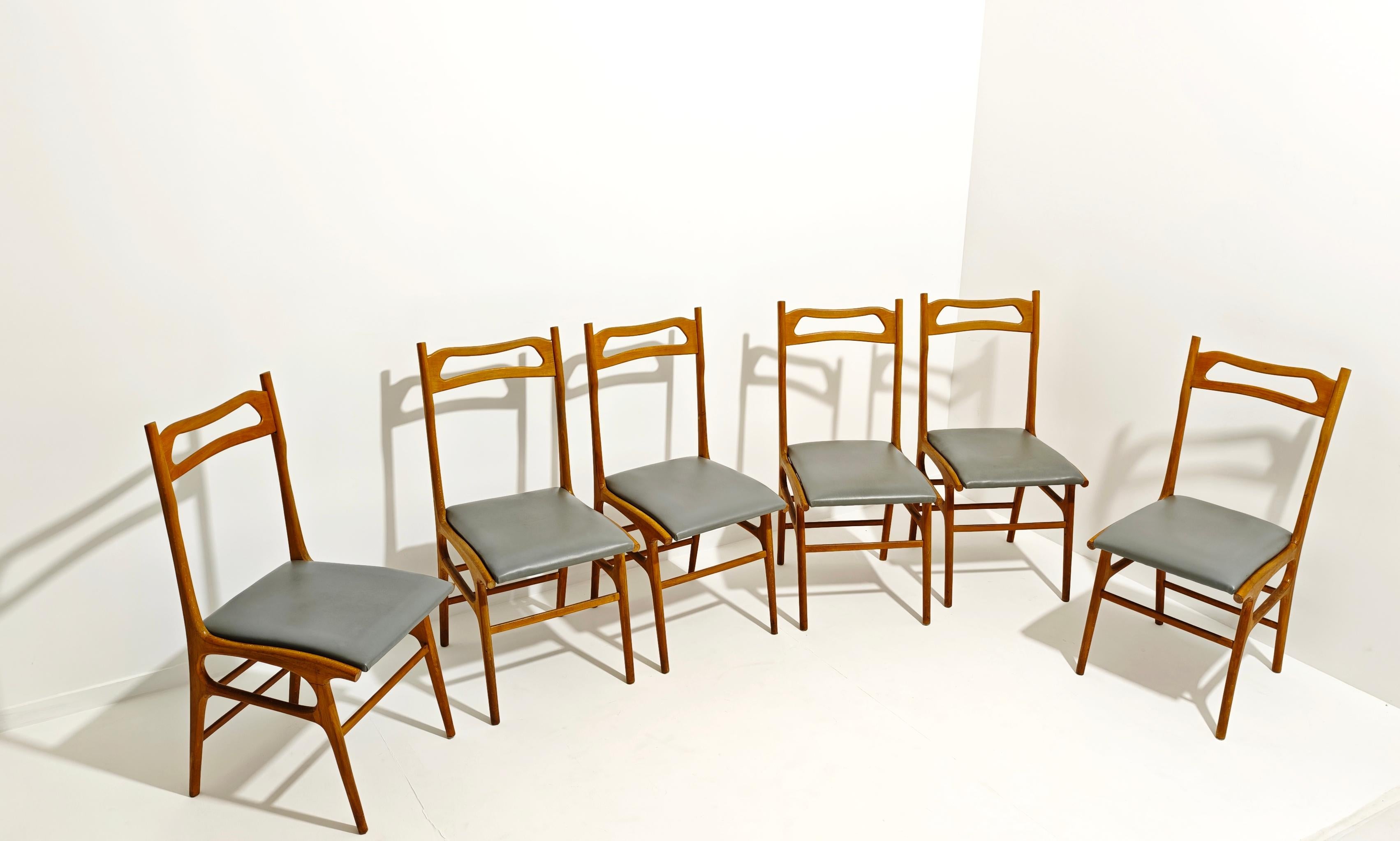 Set of Six Chairs Beech Wood Foam Skai Covering Mid-Century Design Italy 1950 en venta 7