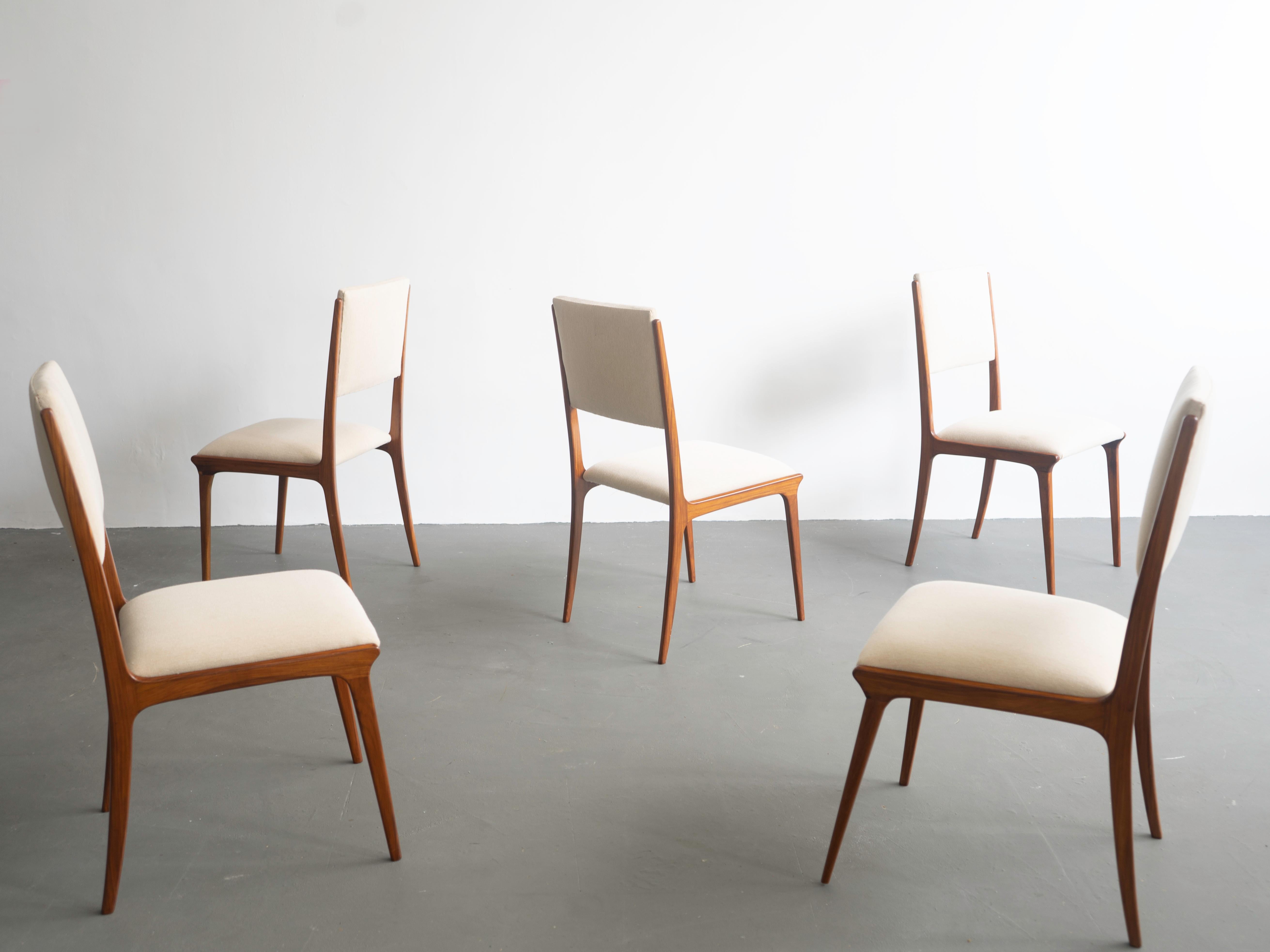 Linen Set of Six Chairs by Carlo Hauner, Brazilian Design For Sale