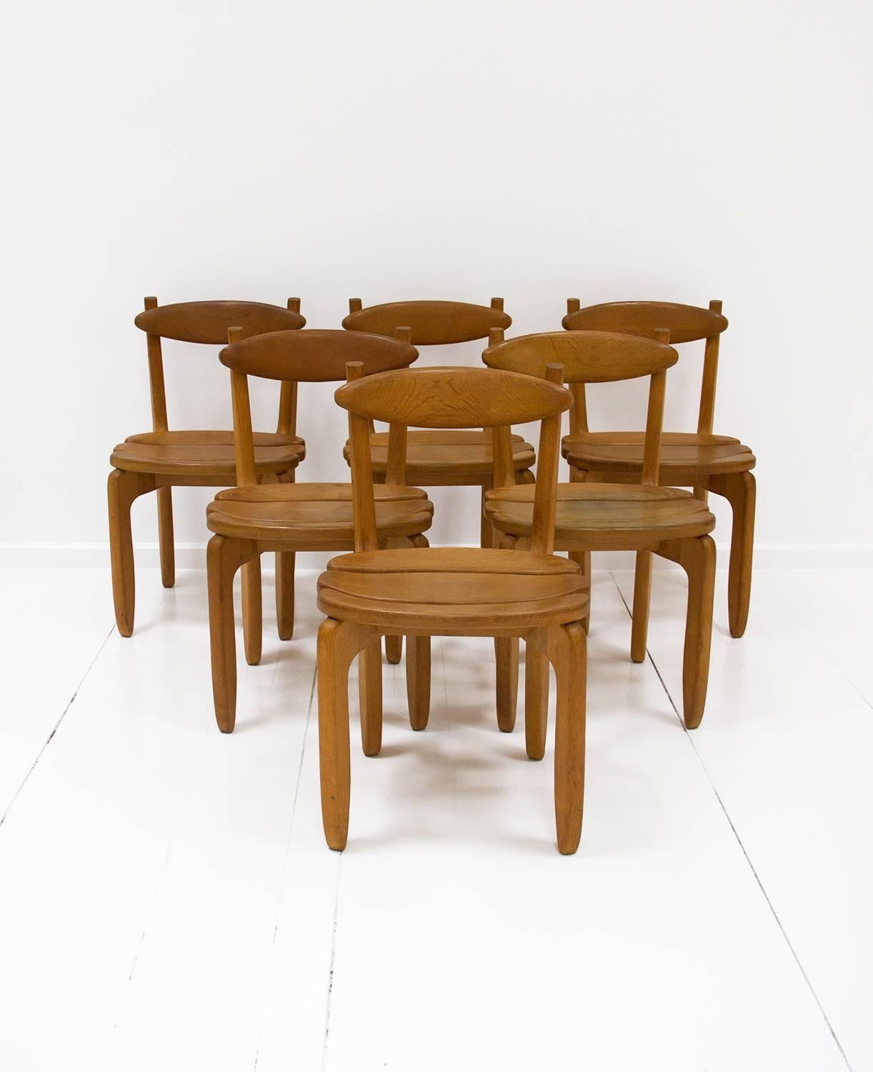 Set of six chairs designed by Guillerme Et Chambron for Votre Maison.
Made of oakwood.
circa 1970, France.