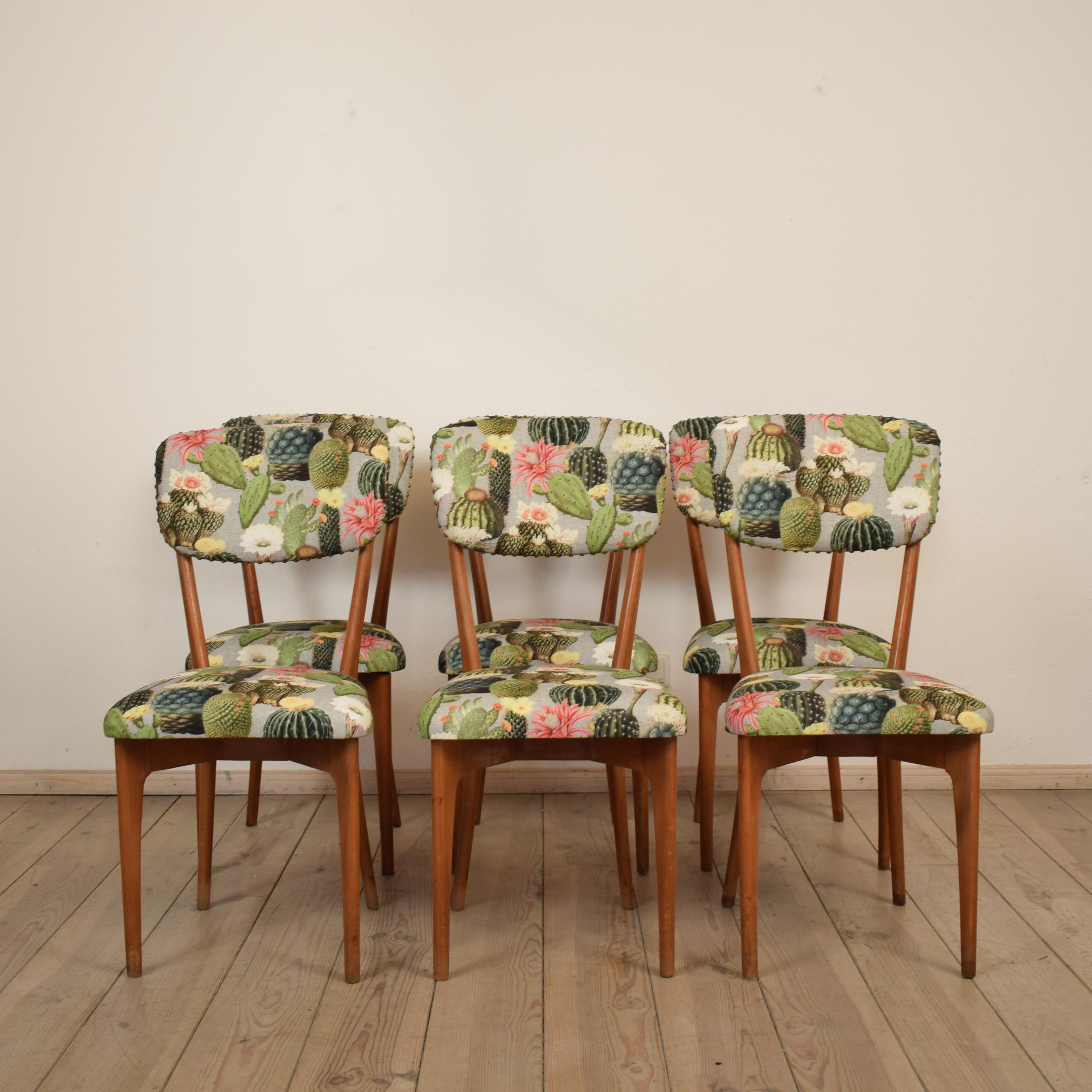 Mid-Century Modern Set of Six Chairs by Ico Parisi Model 