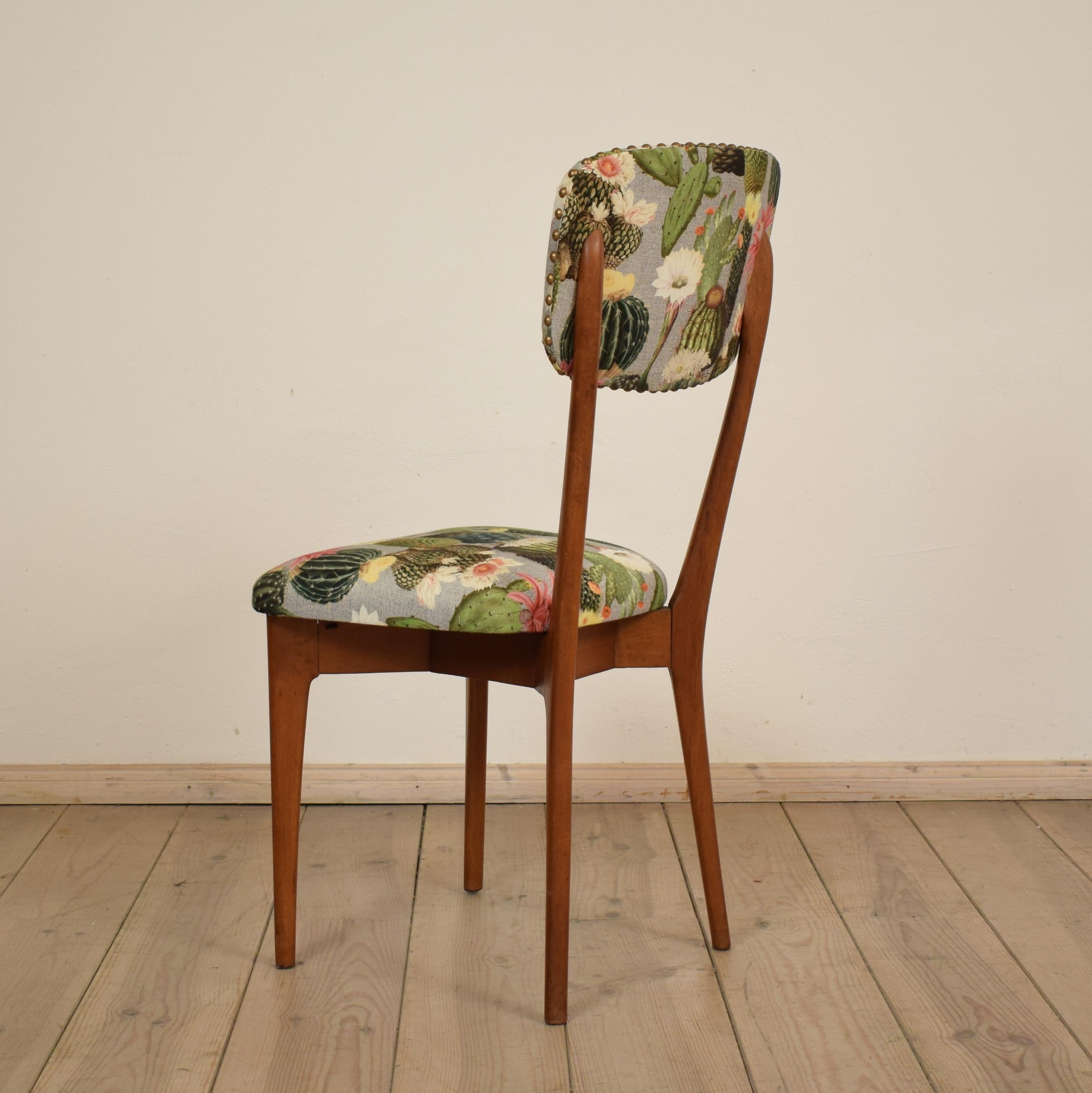 Beech Set of Six Chairs by Ico Parisi Model 