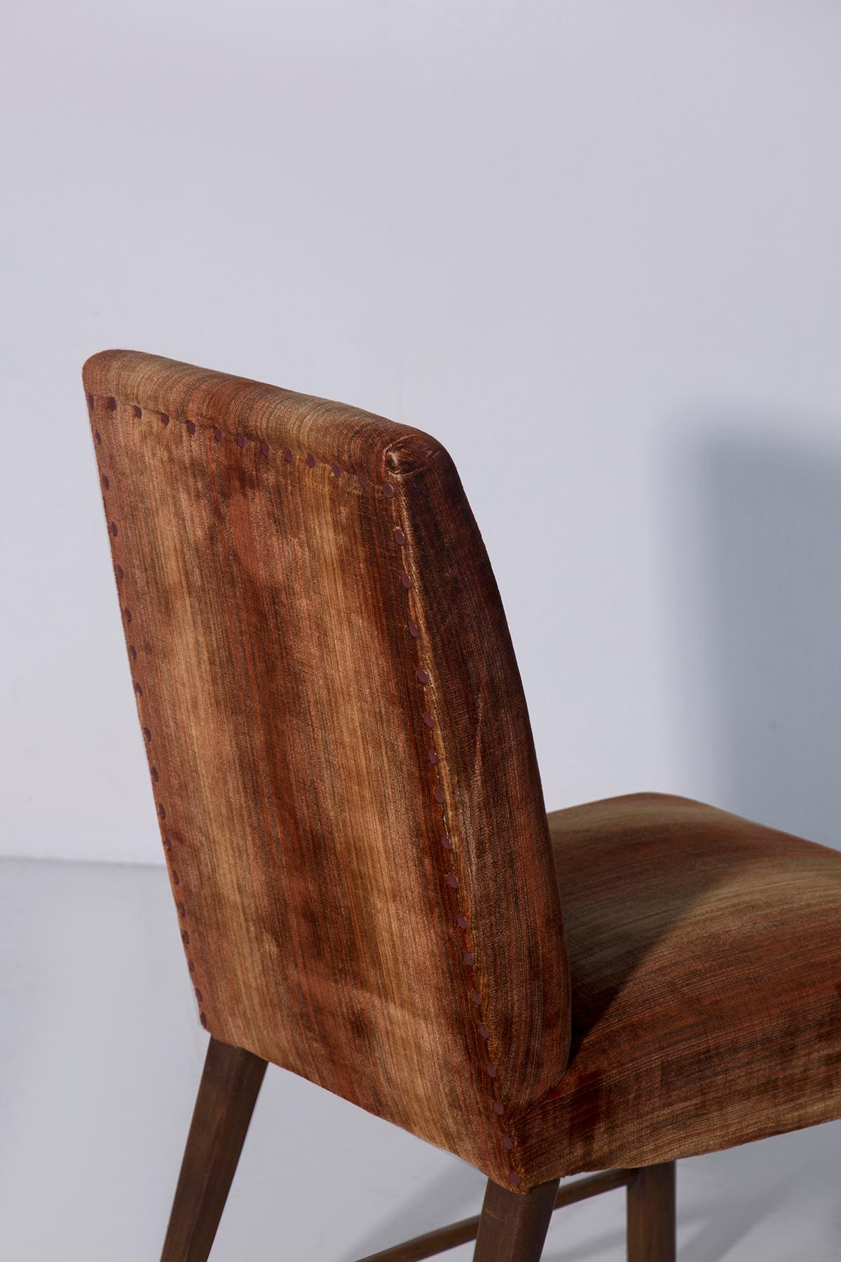 Set of six chairs by Paolo Buffa with original velvet fabric of the period im Angebot 3
