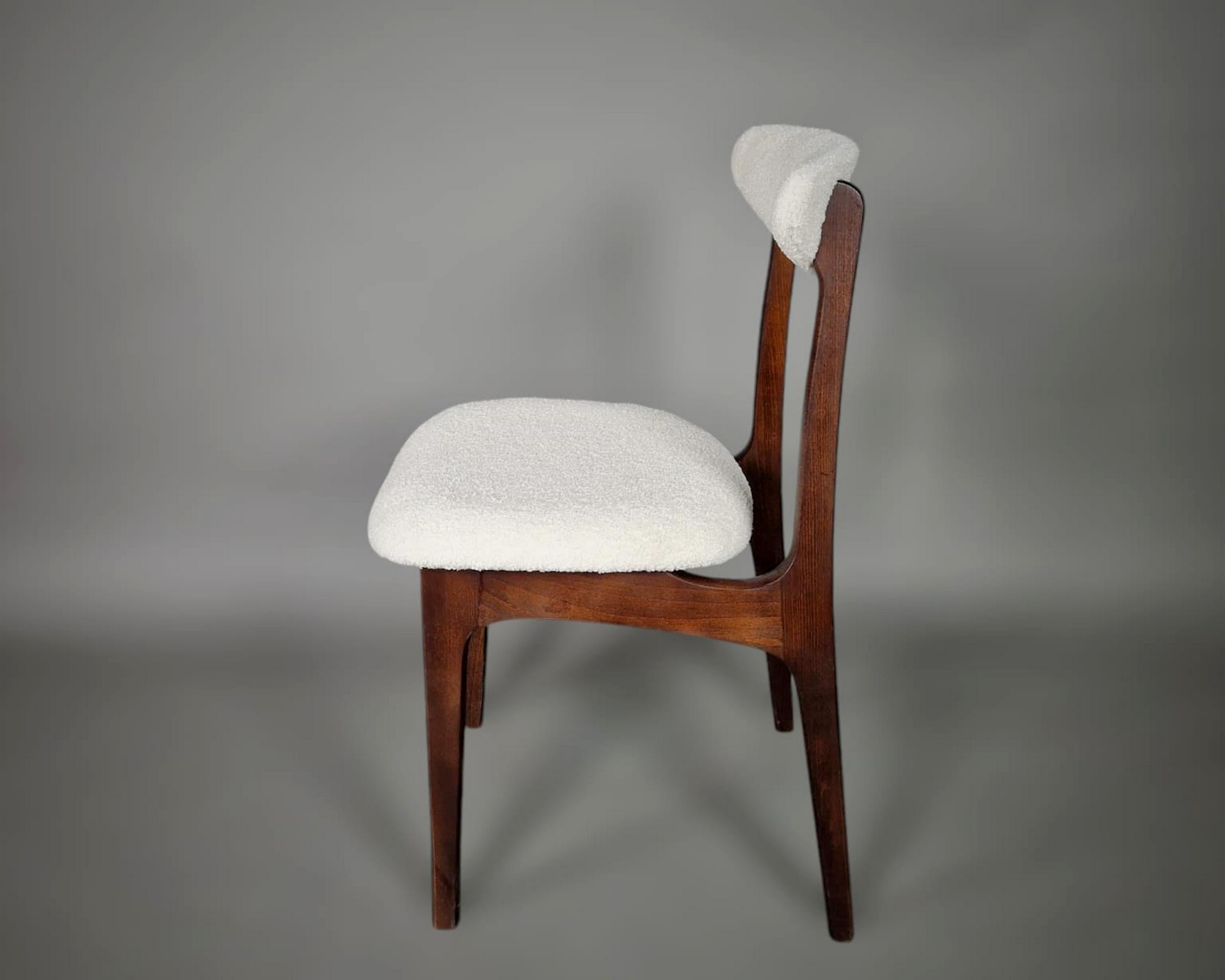 Polonais Ensemble de six chaises par Rajmund Hałas, Poznan, Pologne, vers 1970. en vente