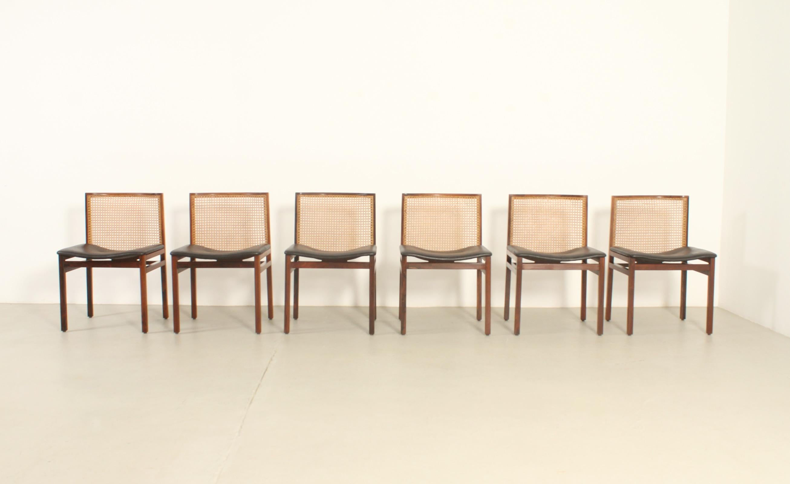 Satz von sechs Stühlen von Tito Agnoli für La Linea, Italien, 1957 im Zustand „Gut“ im Angebot in Barcelona, ES