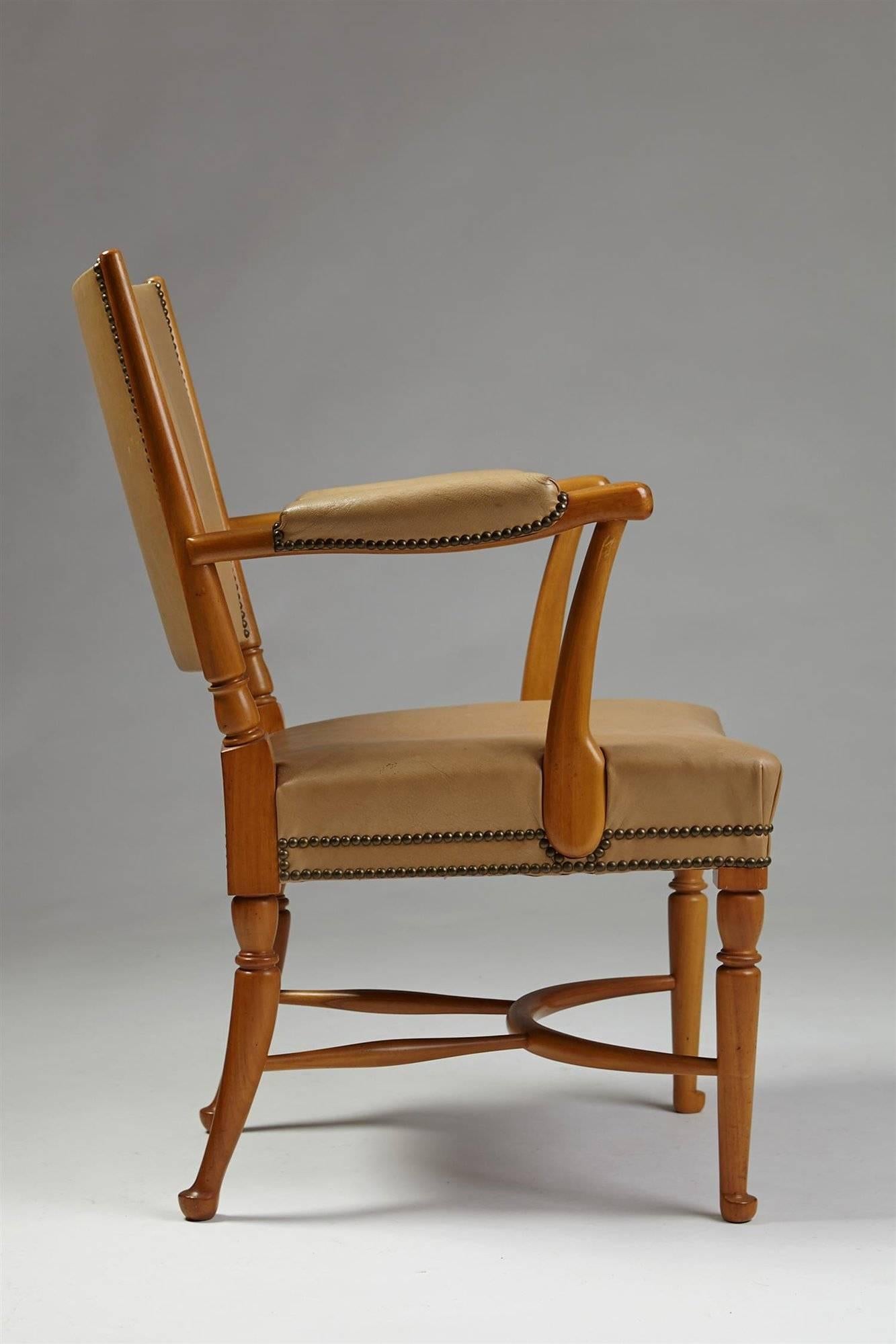 Leather Set of Six Chairs Designed by Josef Frank for Svensk Tenn, Model 725, Sweden For Sale