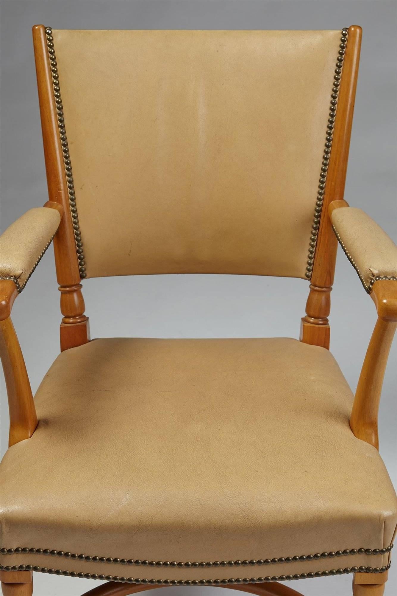 Set of Six Chairs Designed by Josef Frank for Svensk Tenn, Model 725, Sweden For Sale 1