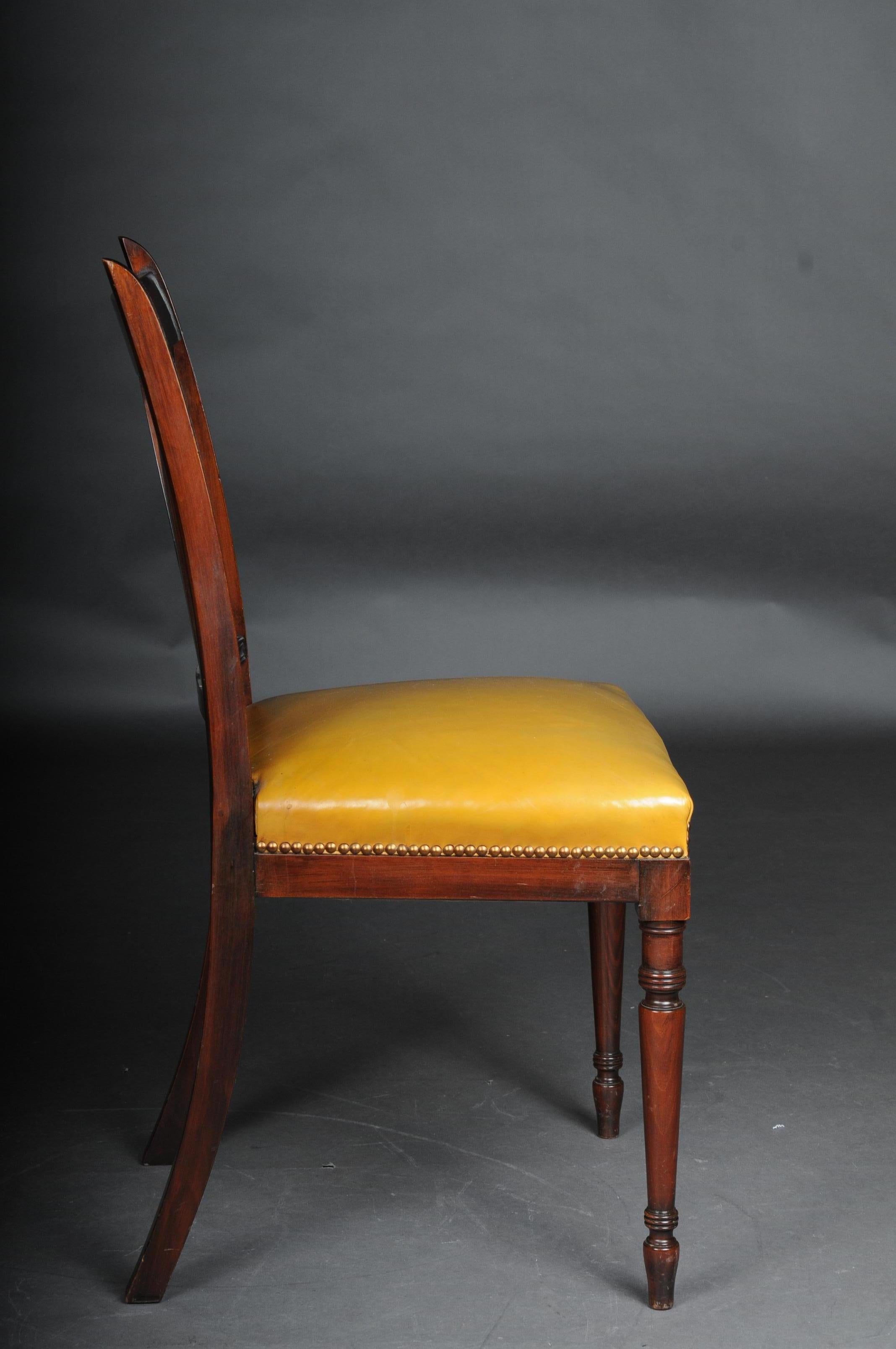 Ensemble de six chaises Angleterre victoriennes du 20ème siècle, acajou, cuir Bon état - En vente à Berlin, DE