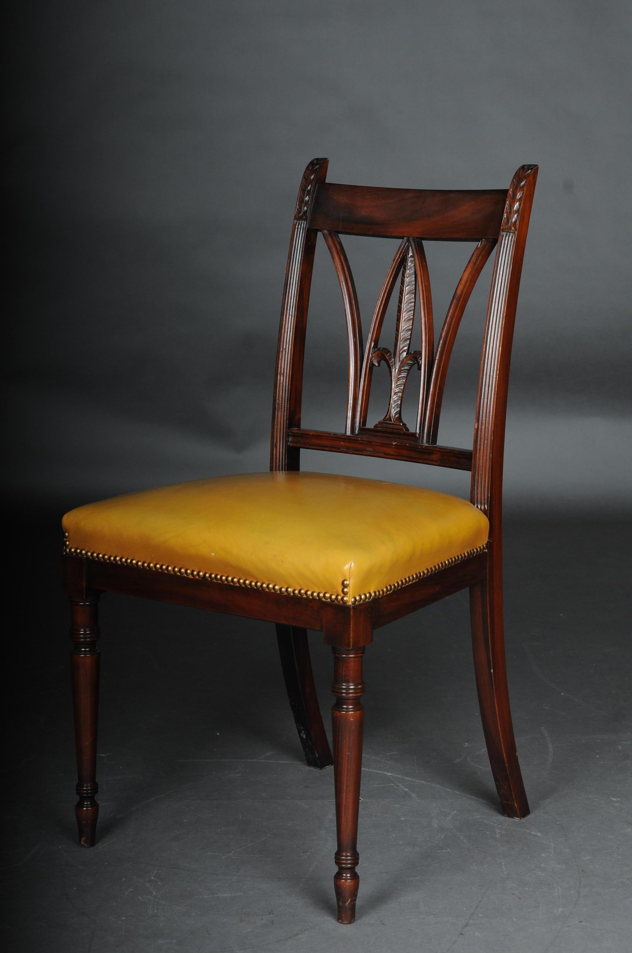 Ensemble de six chaises Angleterre victoriennes du 20ème siècle, acajou, cuir en vente 2
