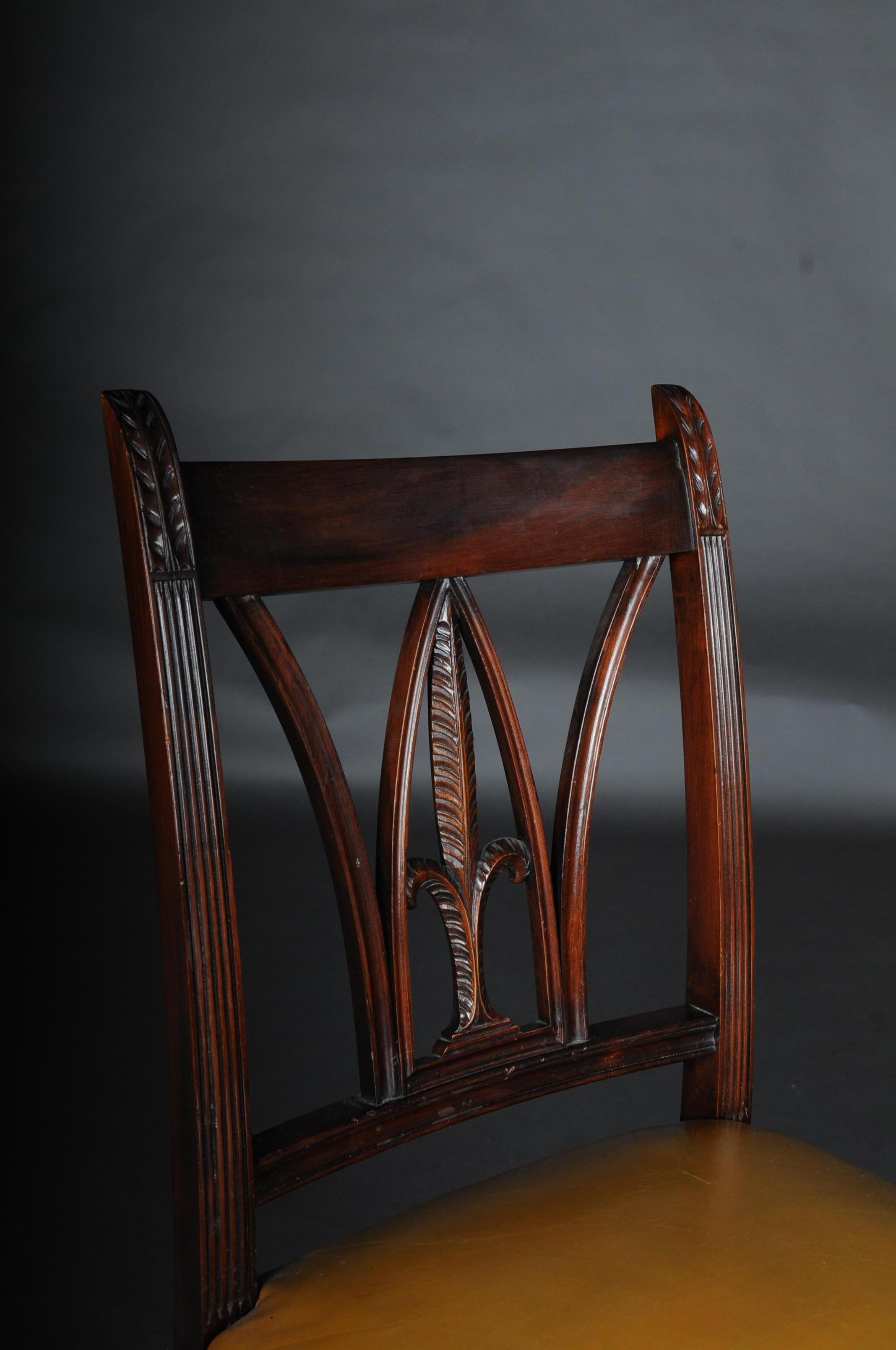 Ensemble de six chaises Angleterre victoriennes du 20ème siècle, acajou, cuir en vente 3