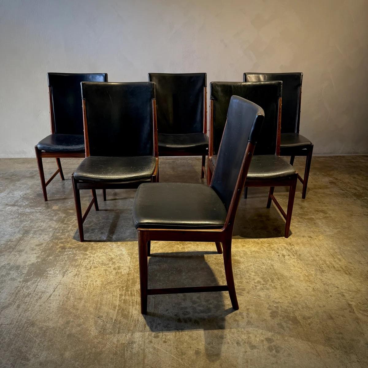 Mid-Century moderno Set di sei sedie in vendita