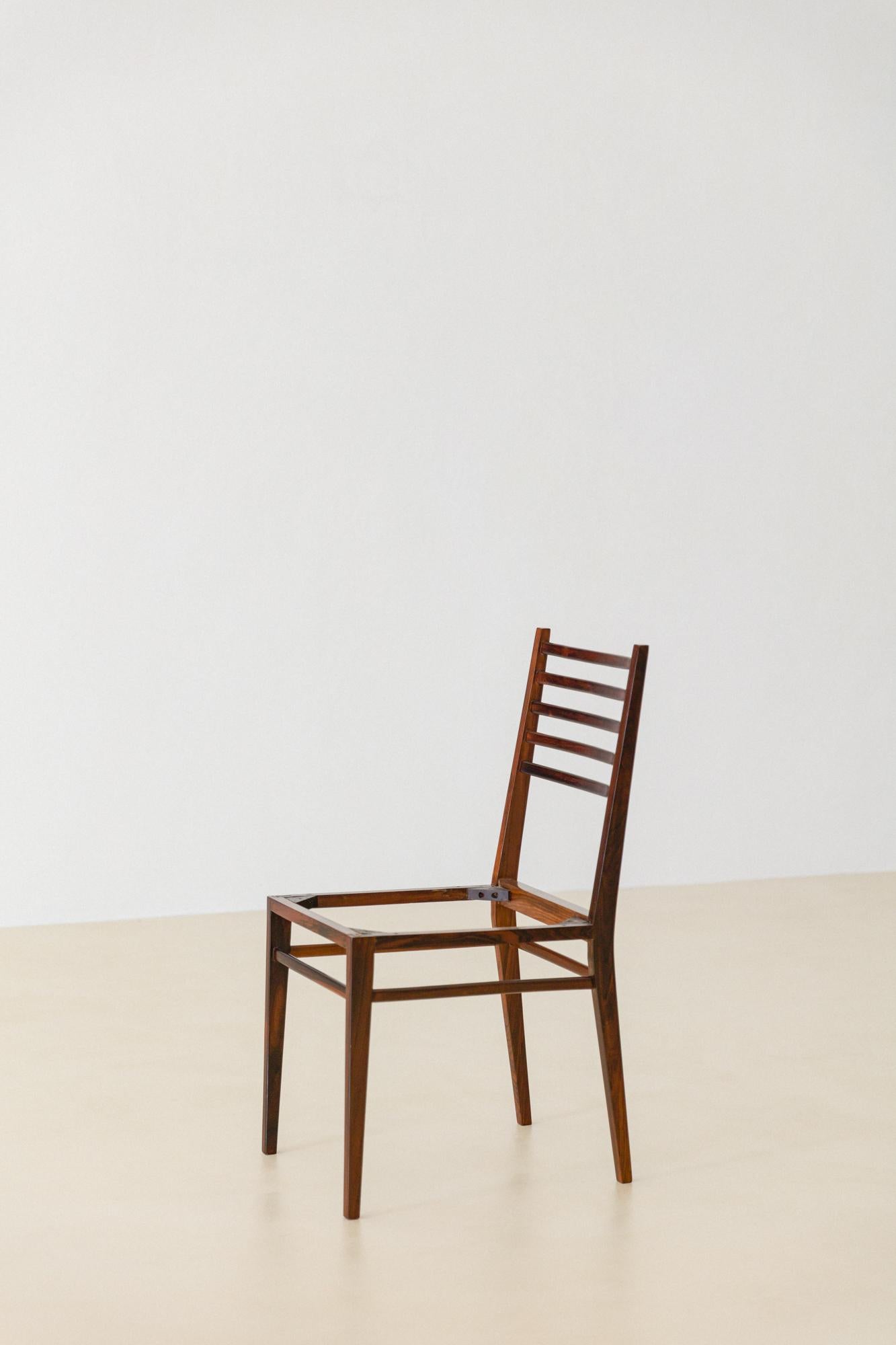 Ensemble de six chaises en bois de rose, modèle 4015 de Geraldo de Barros, Unilabor, années 1950 en vente 4