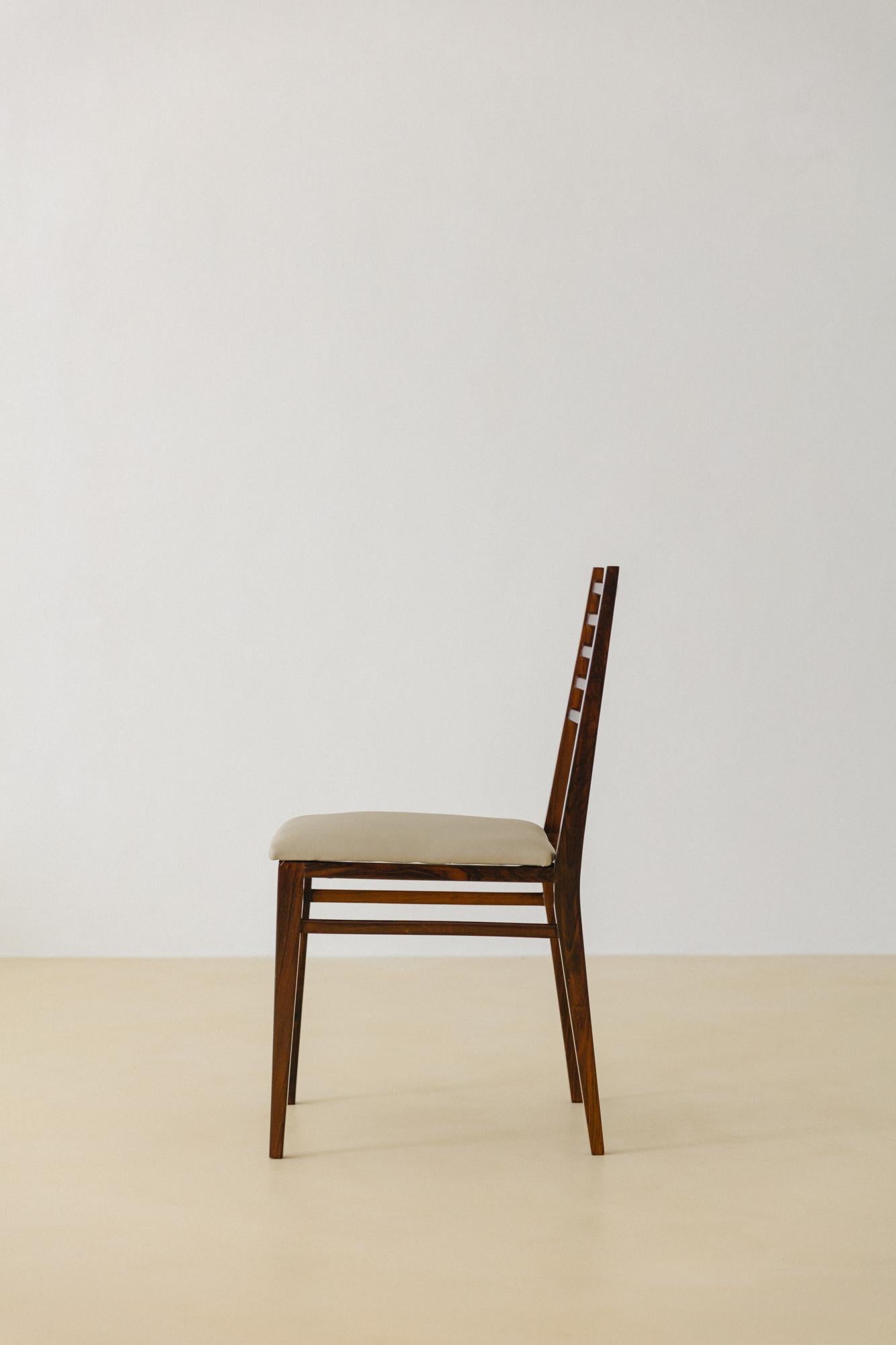 Mid-Century Modern Ensemble de six chaises en bois de rose, modèle 4015 de Geraldo de Barros, Unilabor, années 1950 en vente