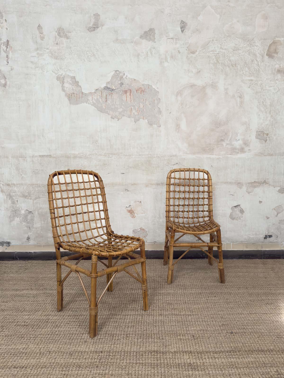 italien Ensemble de six chaises dans le style de Tito Agnoli - années 1970 en vente