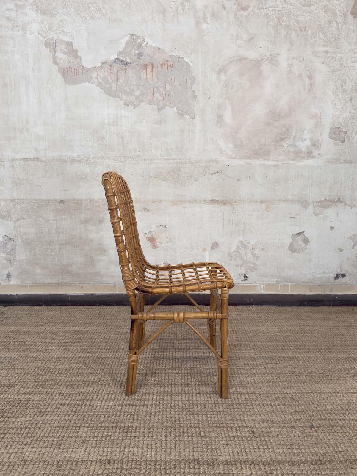 Fin du 20e siècle Ensemble de six chaises dans le style de Tito Agnoli - années 1970 en vente