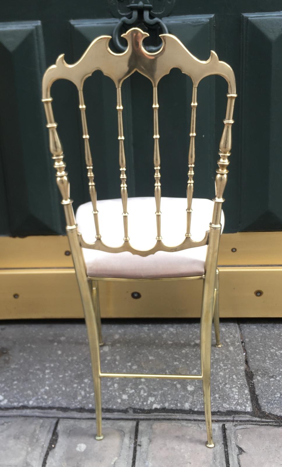 Mid-Century moderno Set di sei sedie in ottone tornito e lucidato, Chiavari, Italia, circa 1960 in vendita