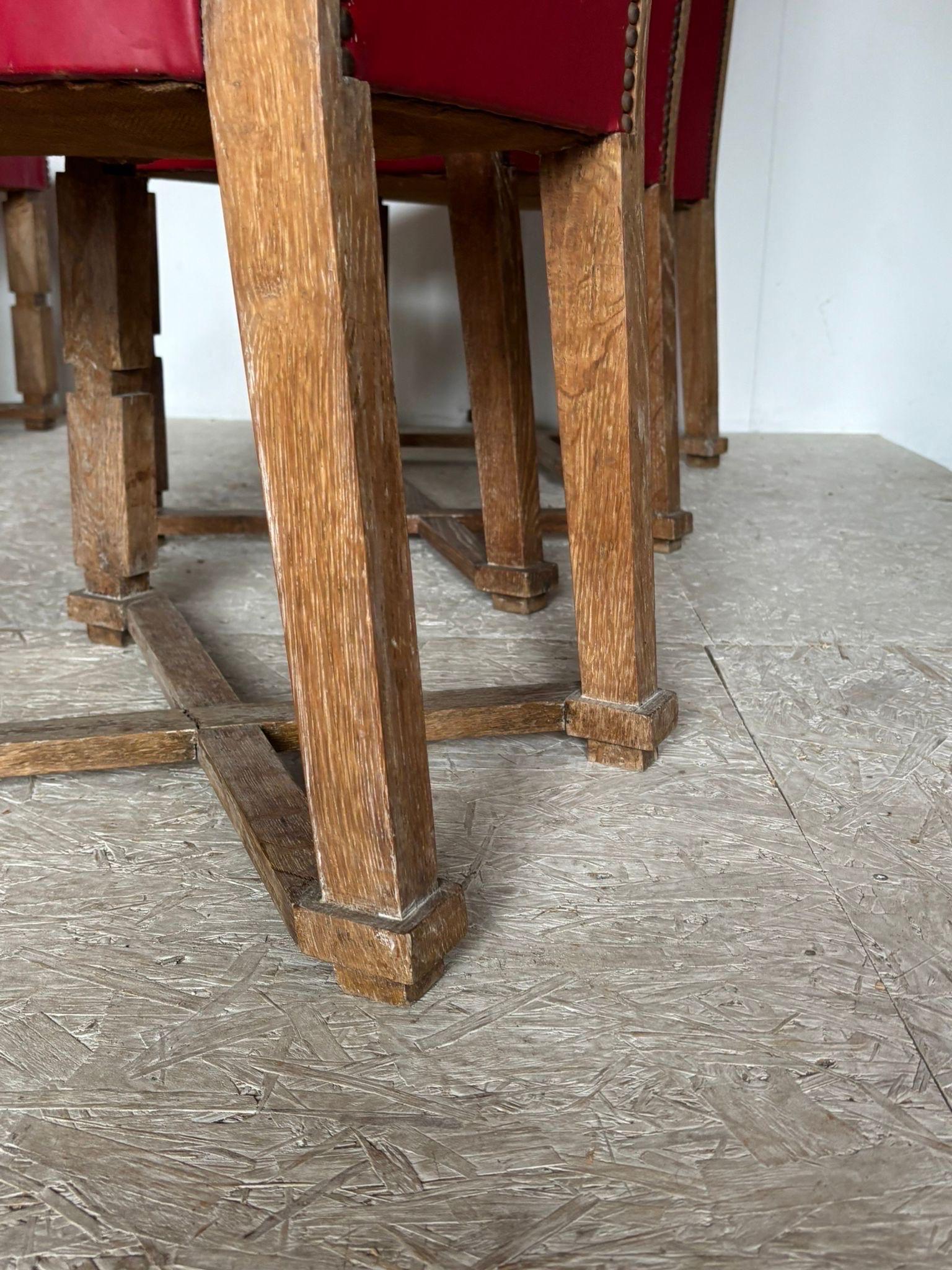 Francese Set di sei sedie con n rovere cerato in vendita