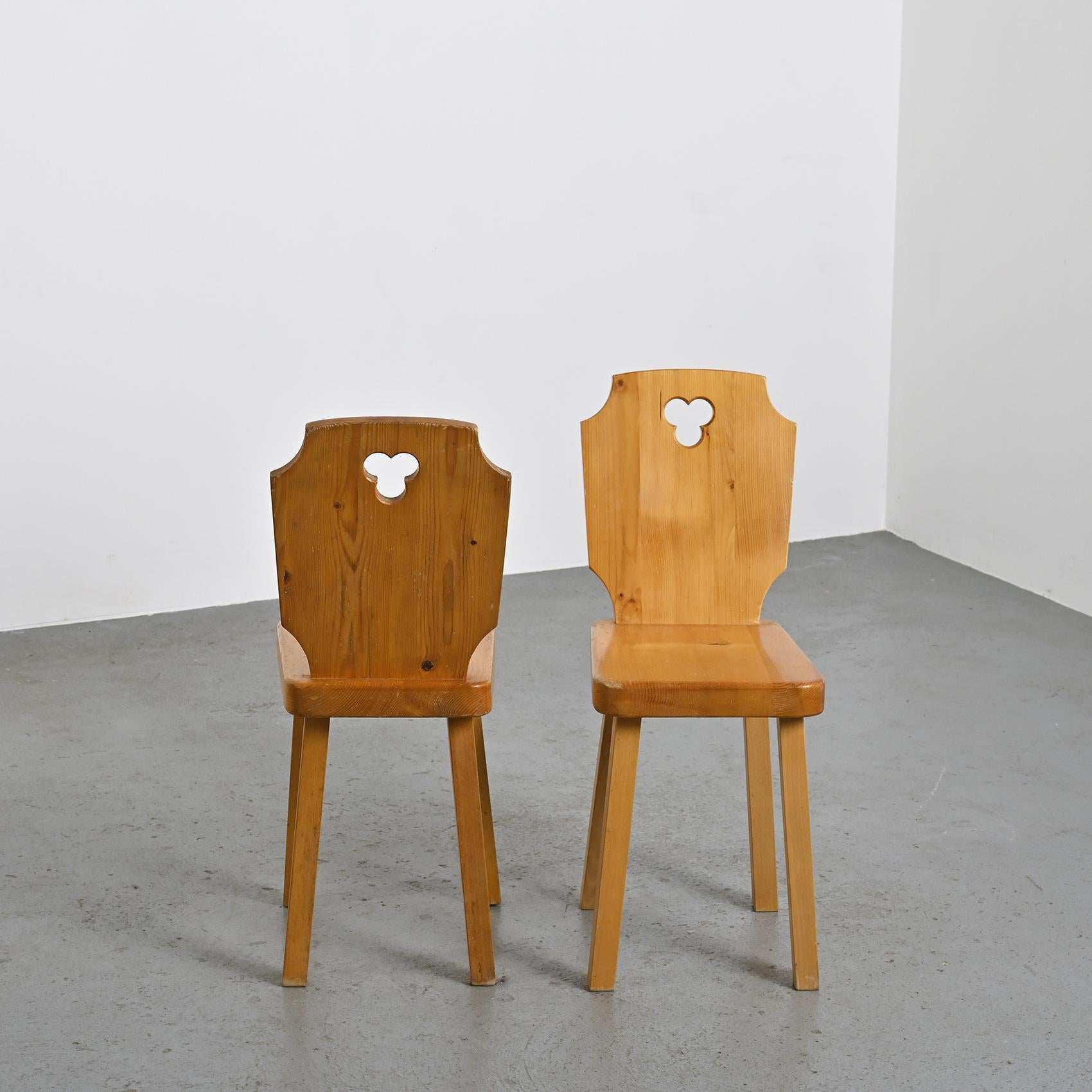 Set of Six Chalet Wooden Chairs, France, 1960 2