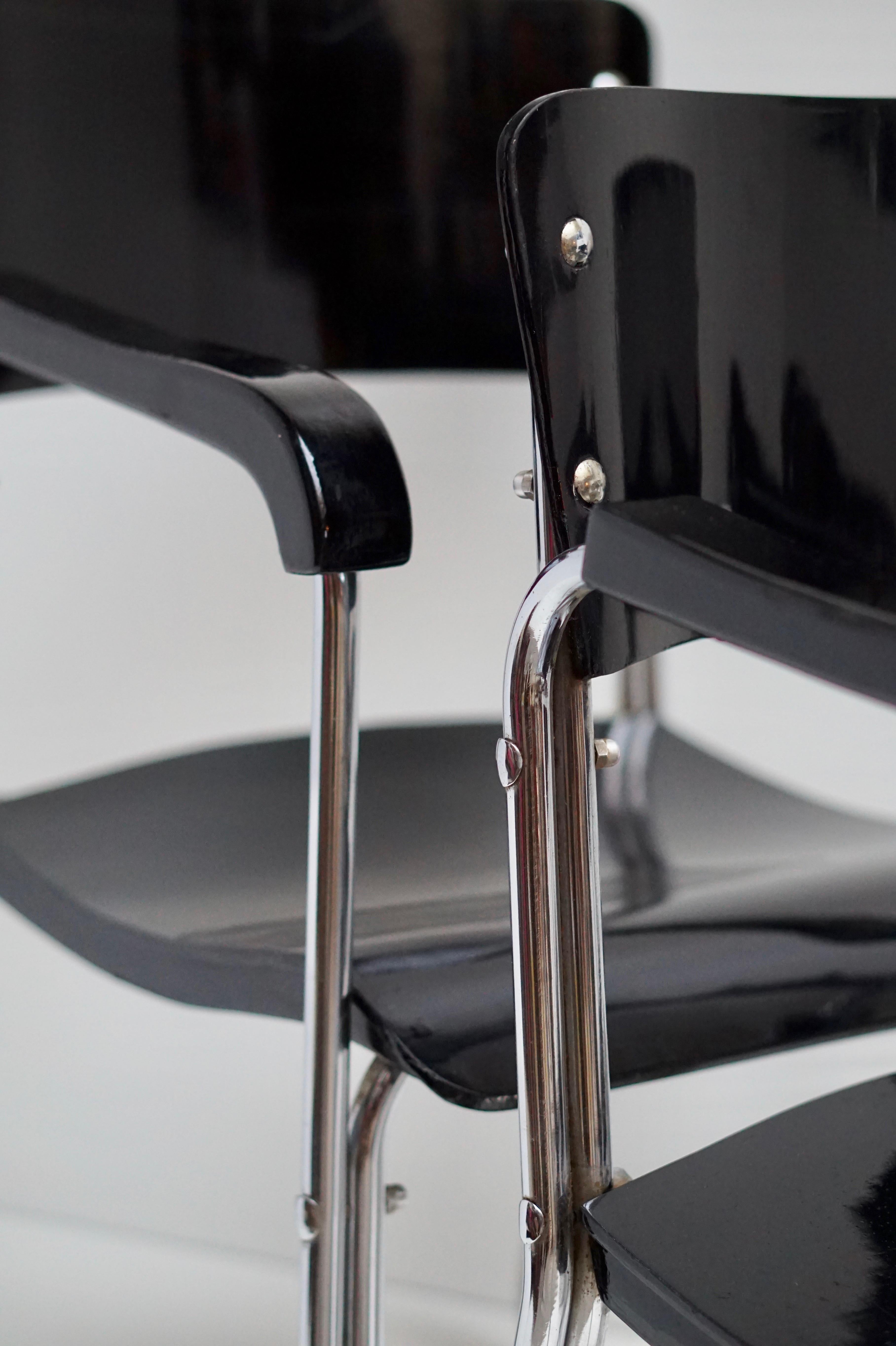 Set of Six Chic Ebonized Modernist Chroom Bauhaus Chairs For Sale 5