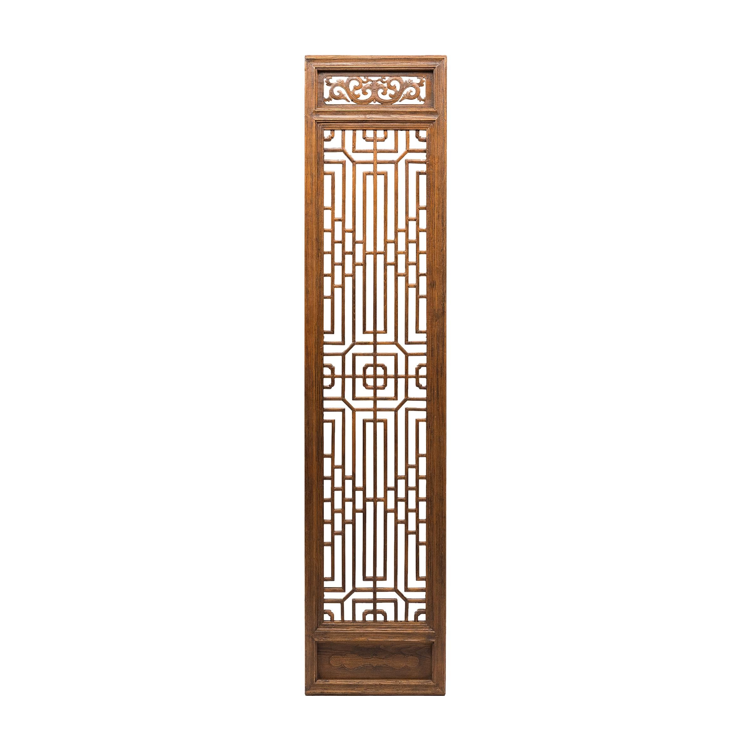 Set of Six Chinese Geometric Lattice Door Panels, c. 1850 (Geschnitzt) im Angebot