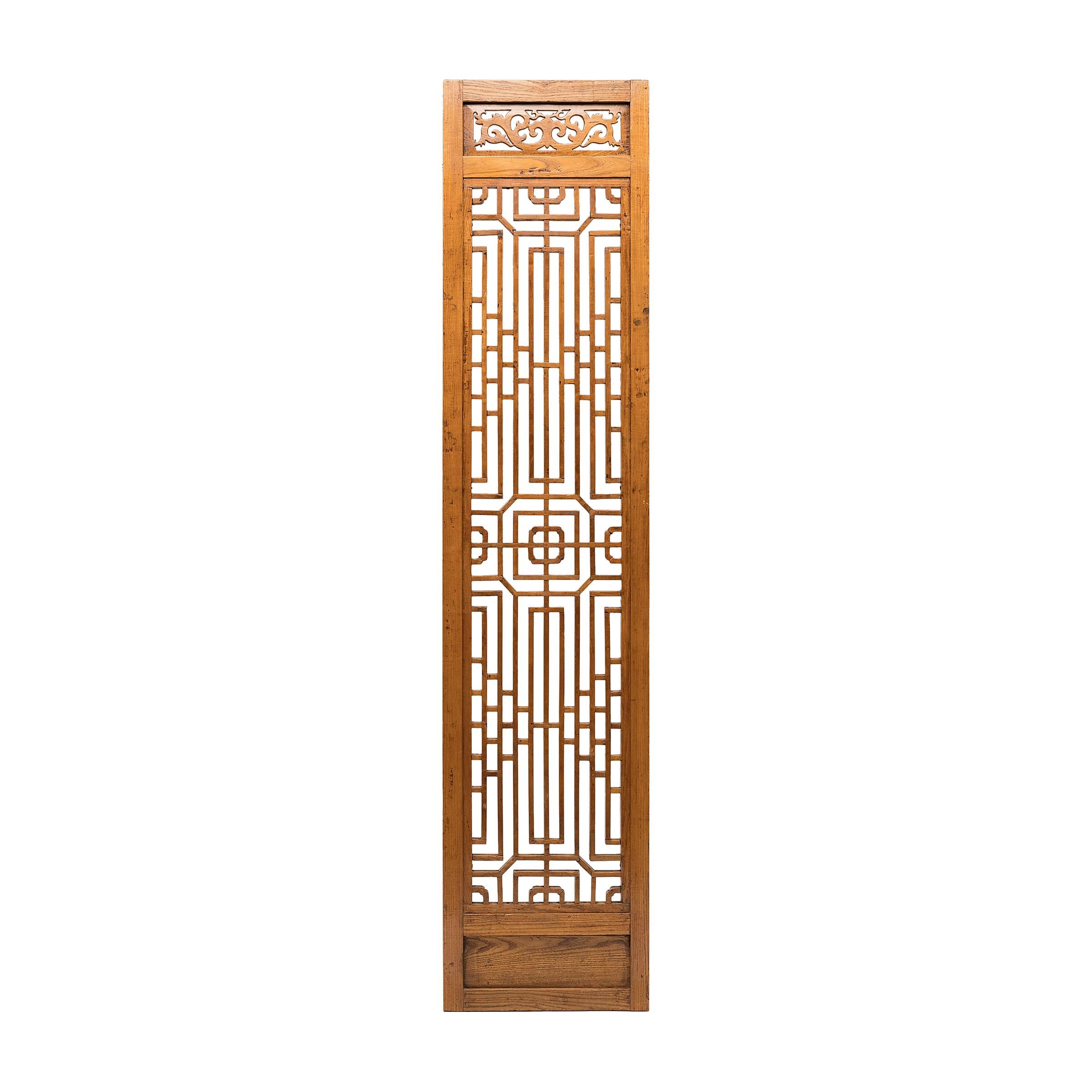 Set of Six Chinese Geometric Lattice Door Panels, c. 1850 im Zustand „Gut“ im Angebot in Chicago, IL