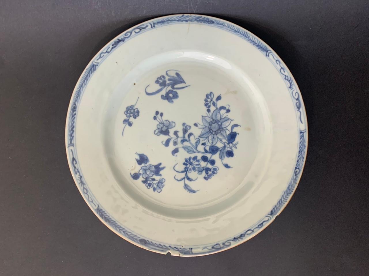 Set of Six Chinese Porcelain Plate from the 18th and 19th Century For Sale 1