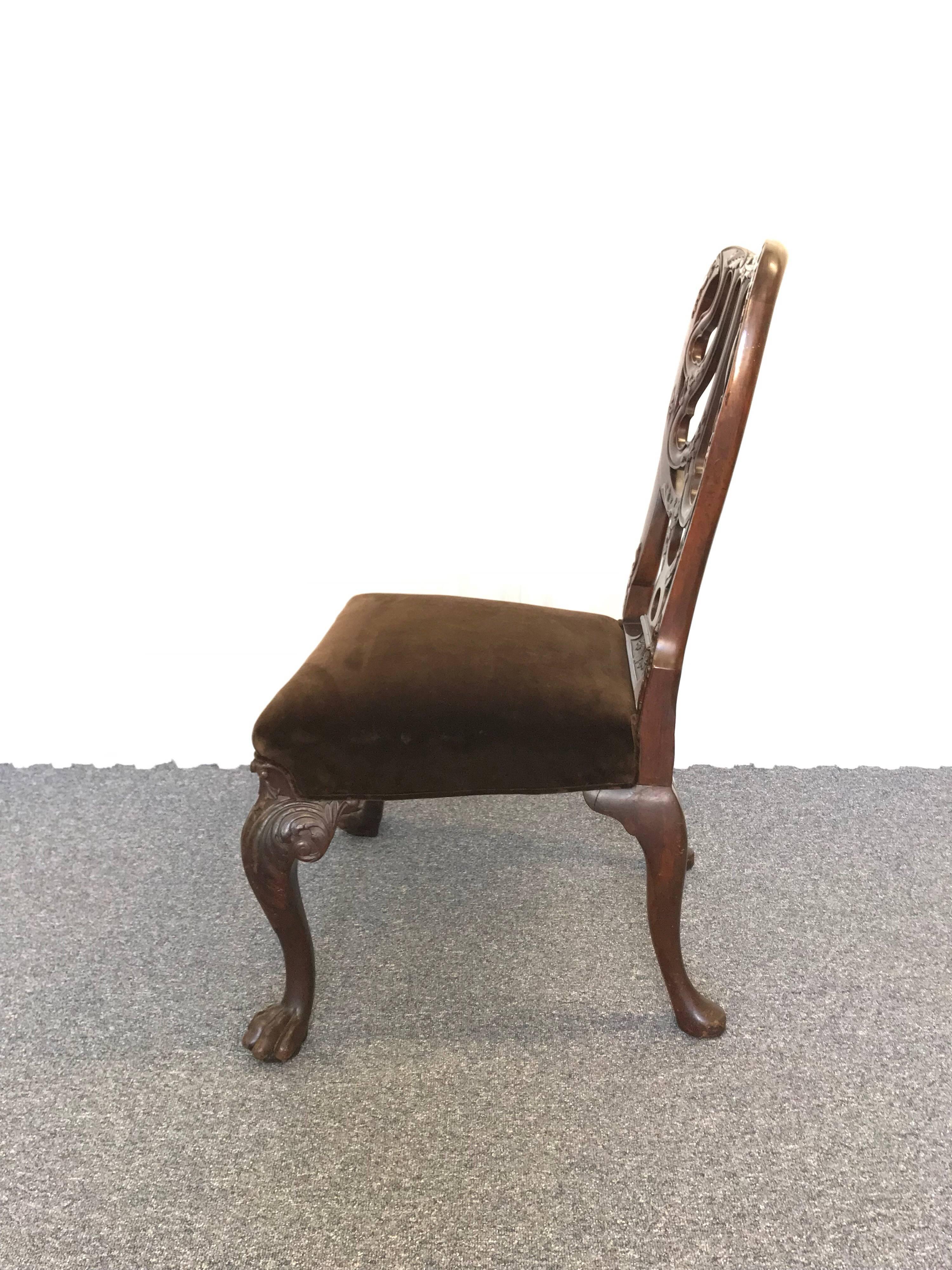 Set of Six Chippendale Style Mahogany Dining Chairs, 20th Century For Sale 3