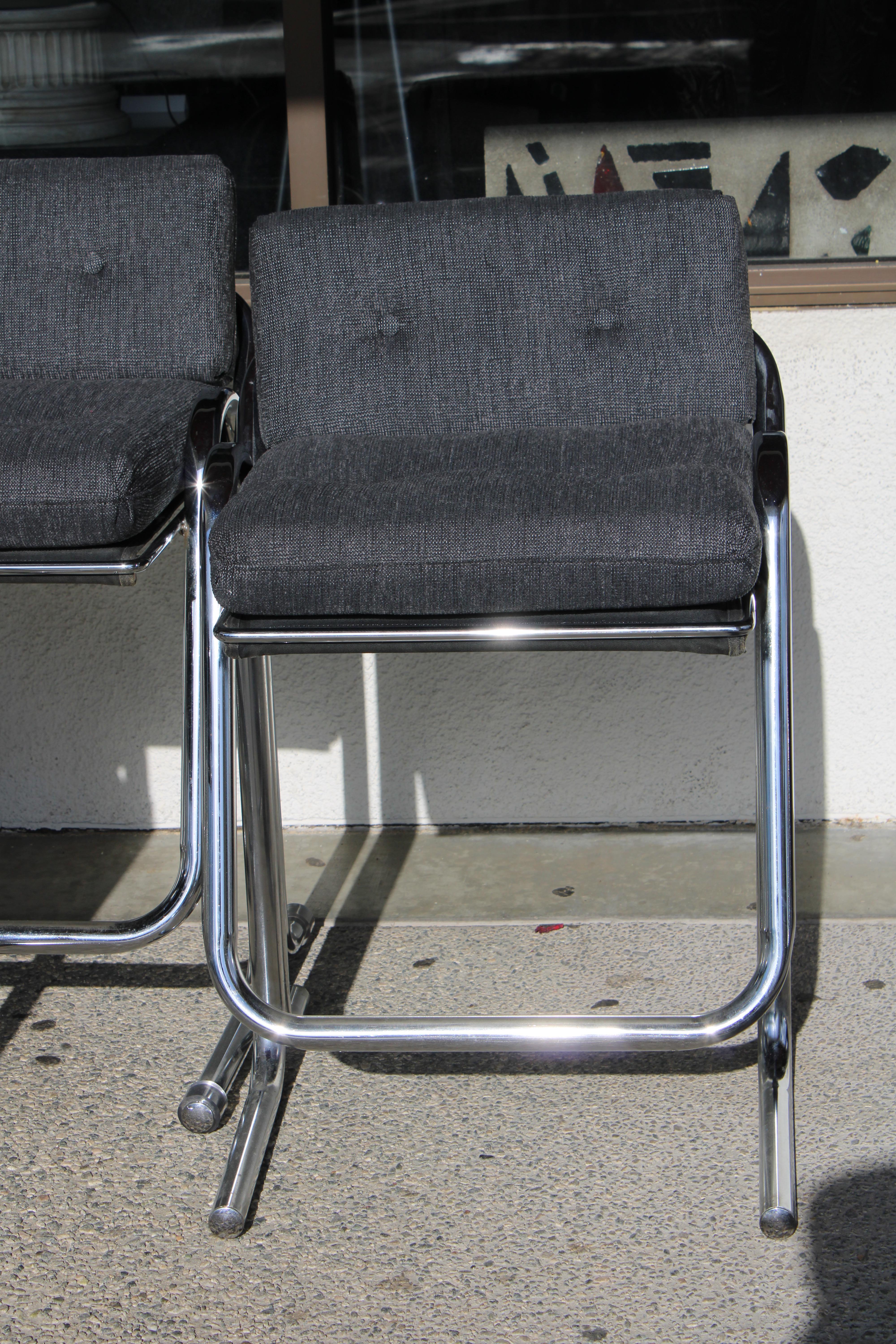 Set of Six Chrome and Fabric Bar Stools by Jerry Johnson In Good Condition For Sale In Palm Springs, CA