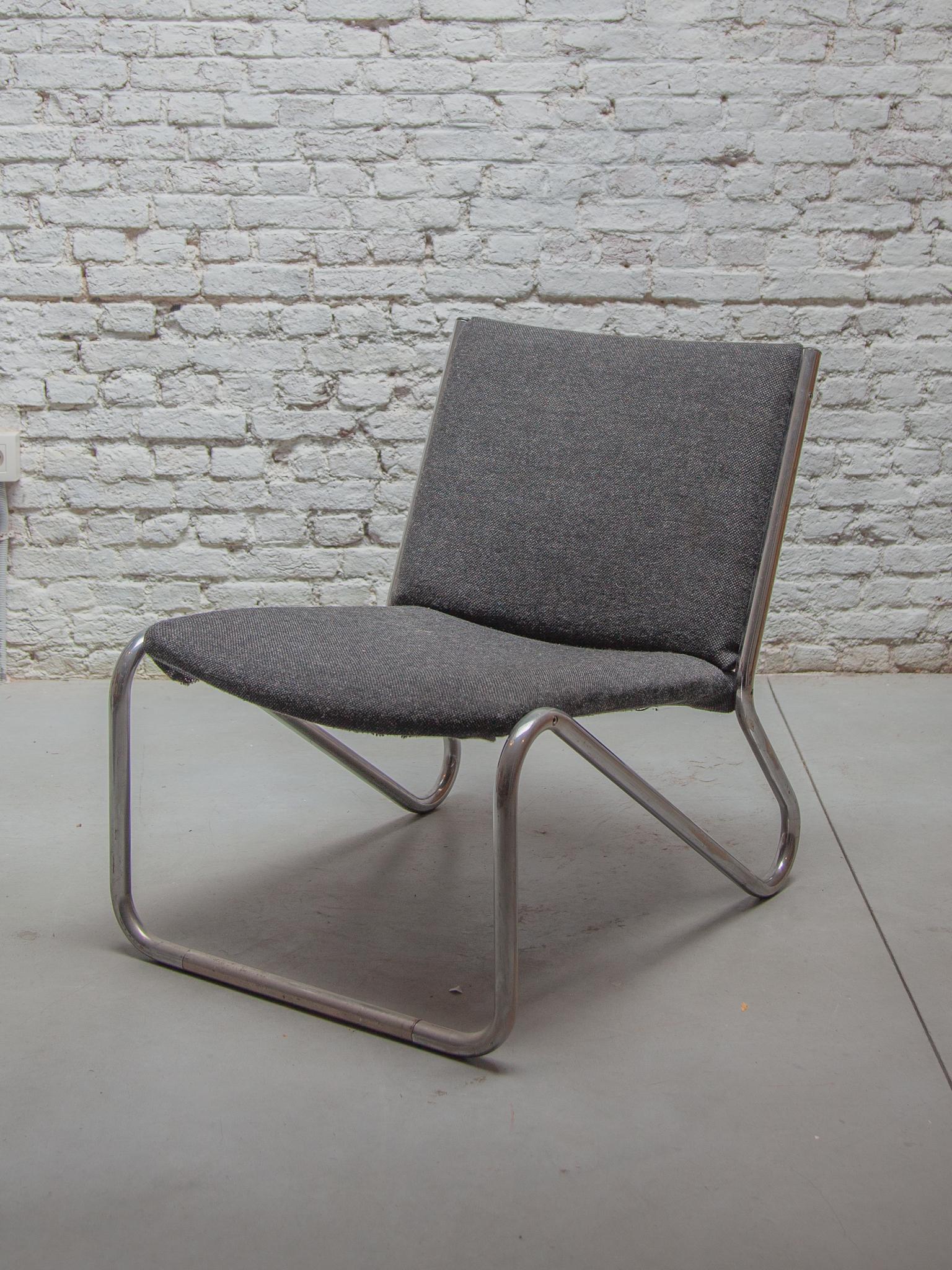 Satz von sechs verchromten Stahlrohr-Loungesesseln im Bauhaus-Stil im Zustand „Gut“ im Angebot in Antwerp, BE