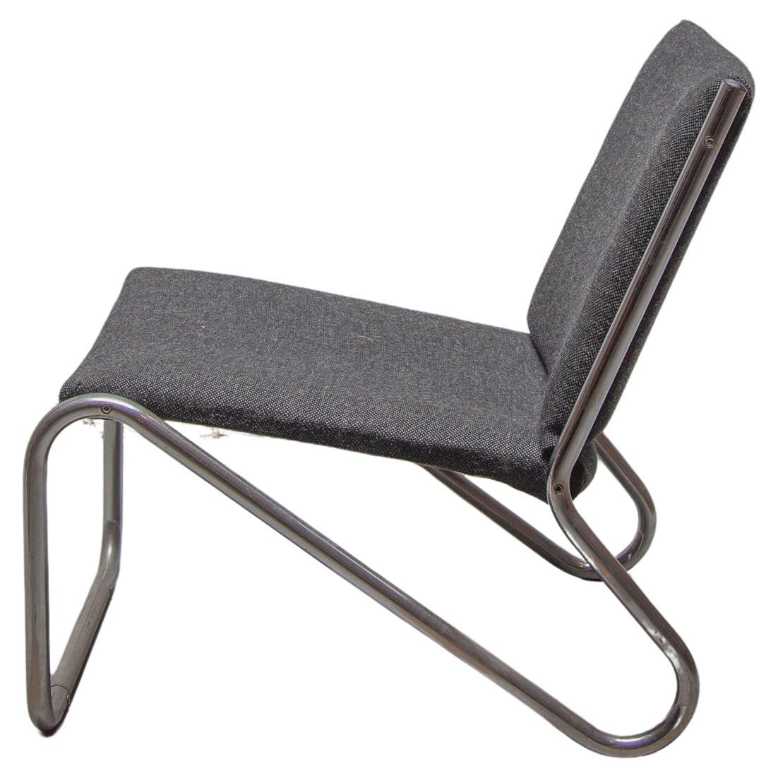 Ensemble de six chaises longues de style Bauhaus en acier tubulaire chromé