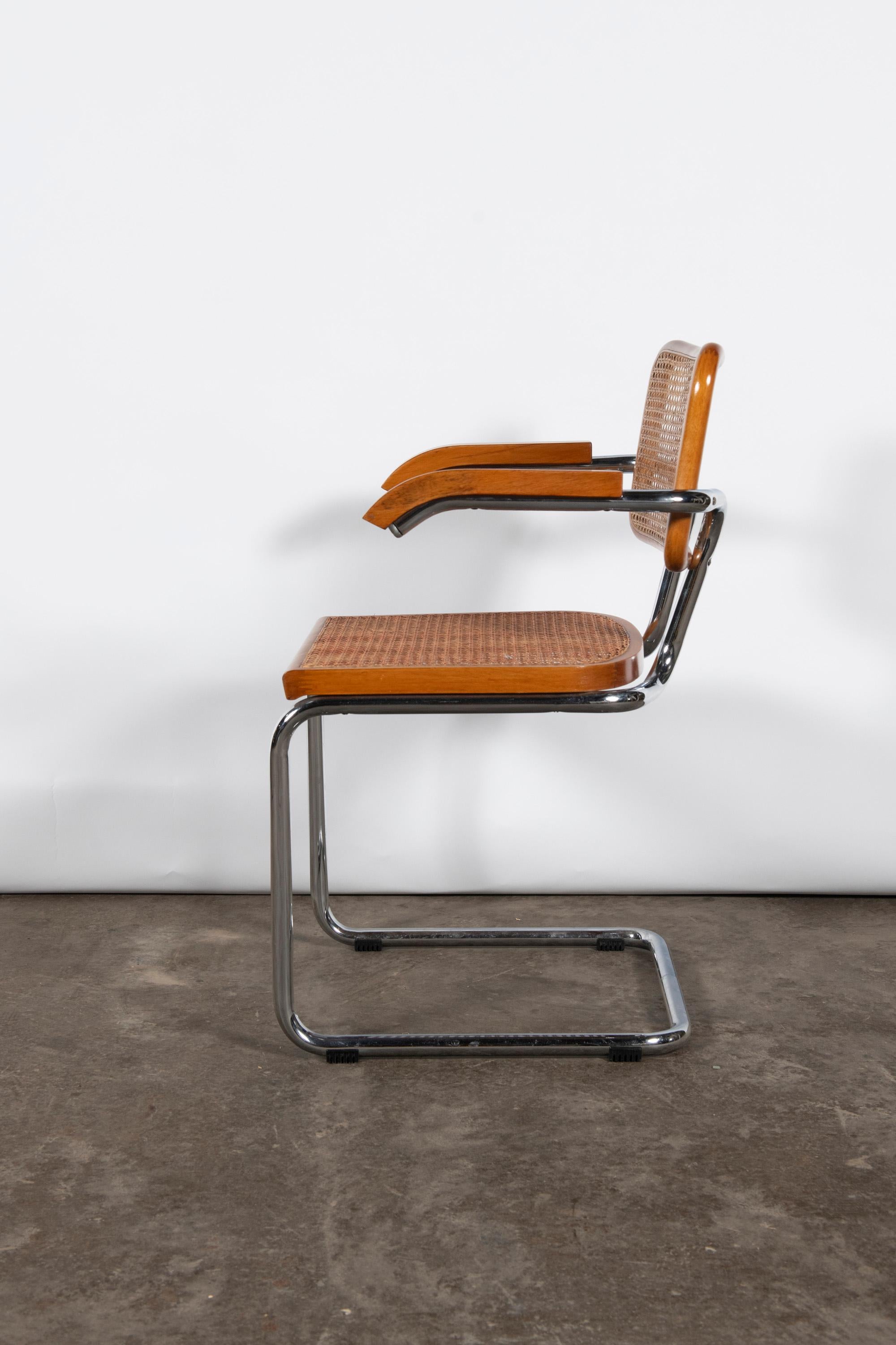 Americano Set di sei sedie da pranzo Cesca in cromo, legno e rattan, circa 1960. in vendita