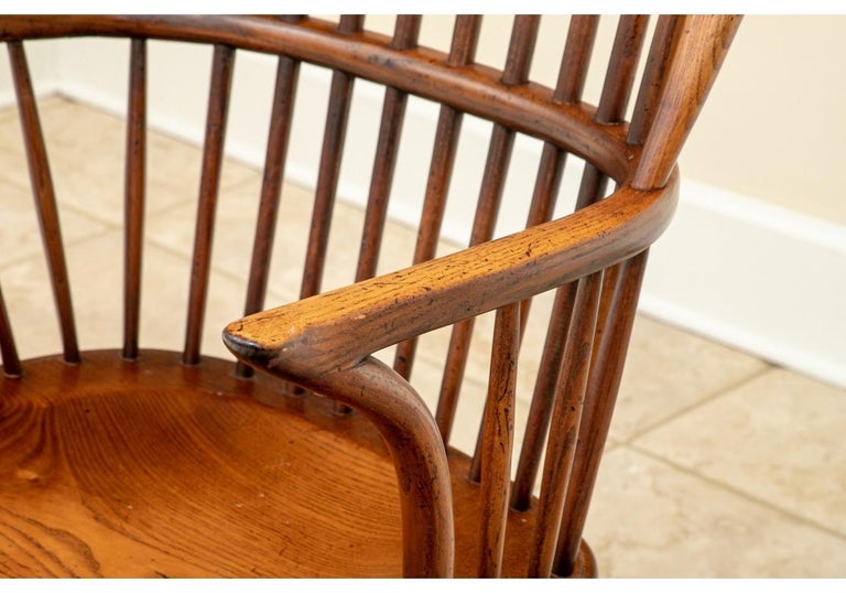 Set of Six Classic Bow Back Oak Windsor Chairs For Sale at 1stDibs